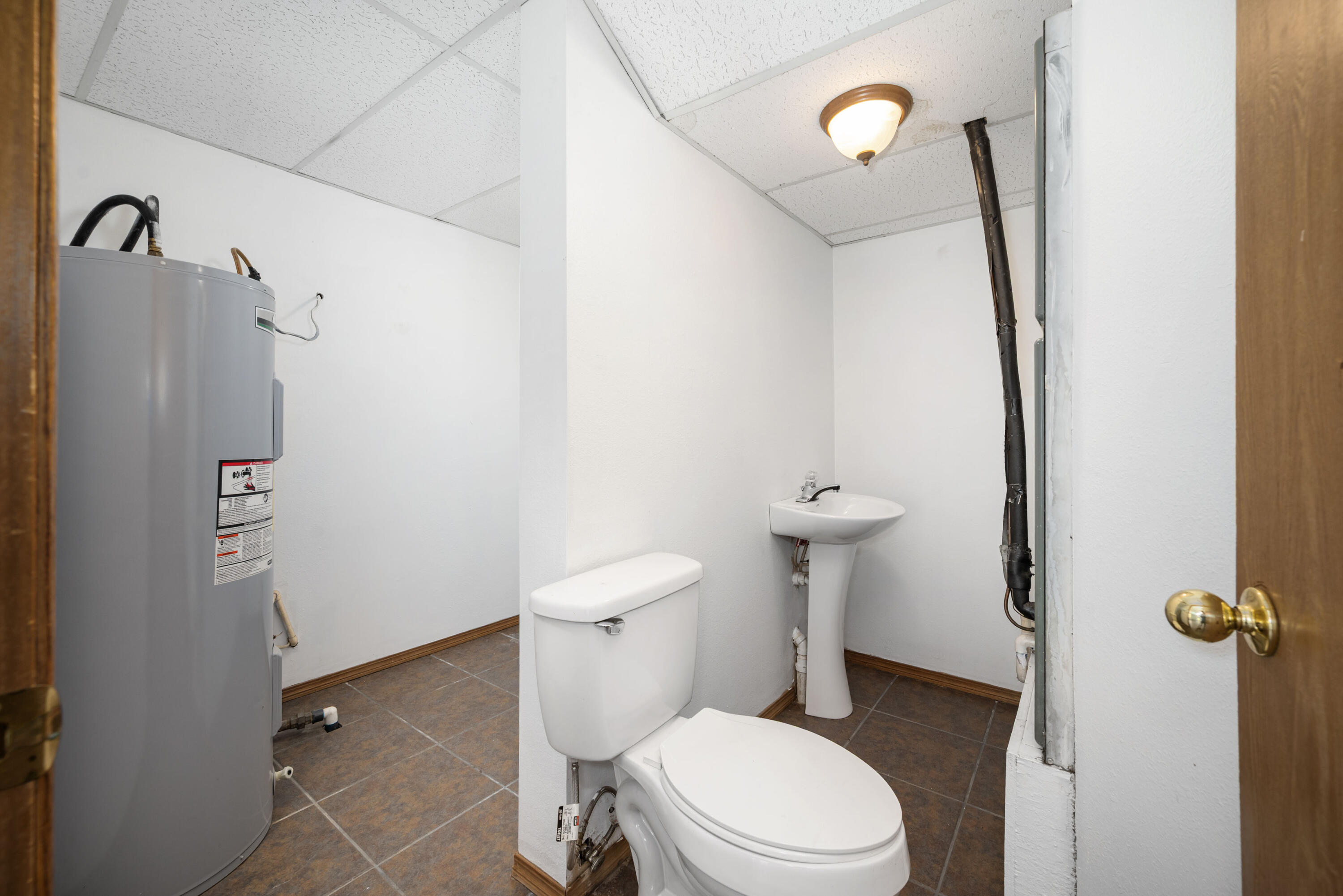 7186 Hwy Nn Property Photo 9