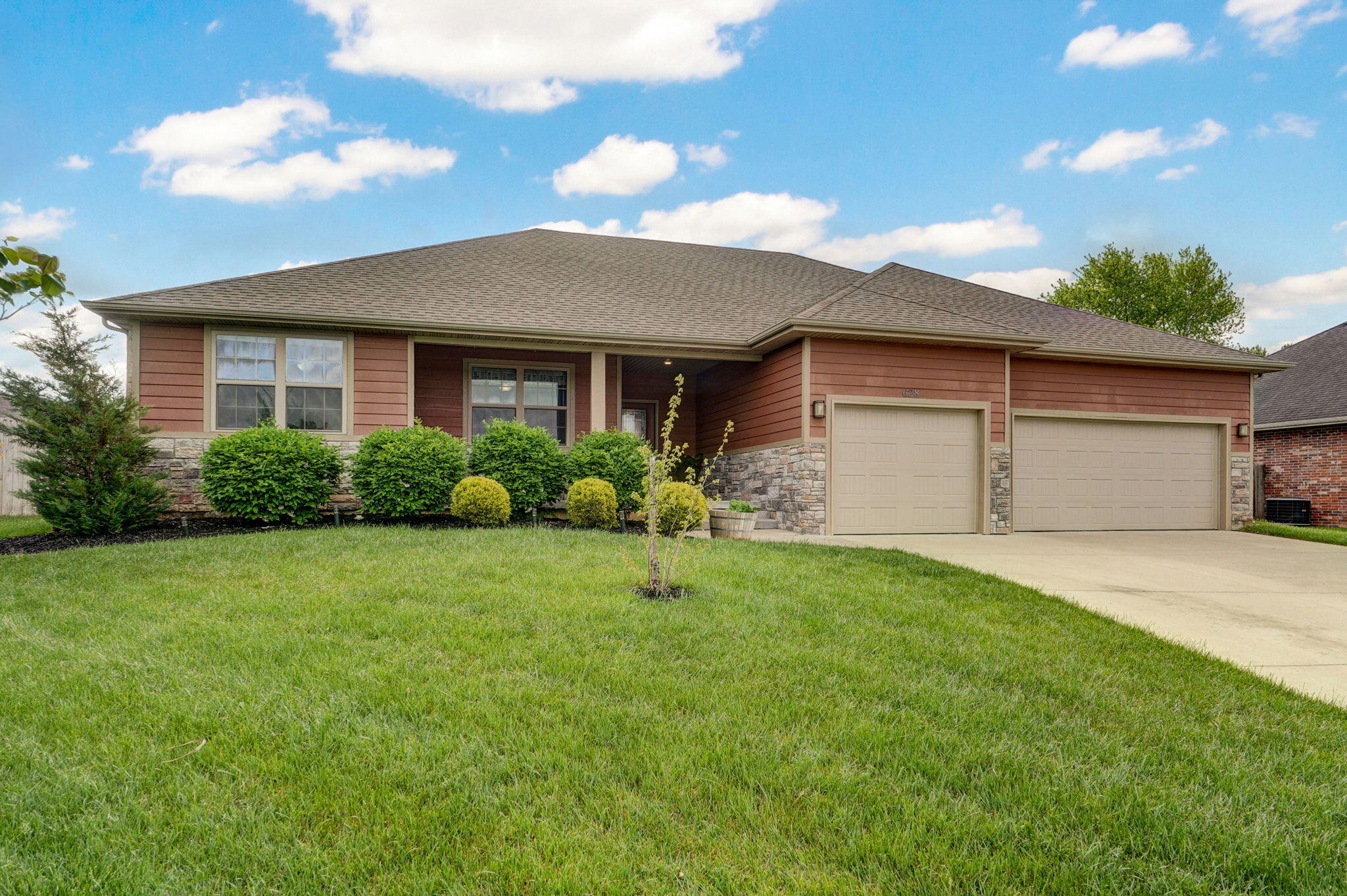 628 North Lincoln Court Property Photo 1