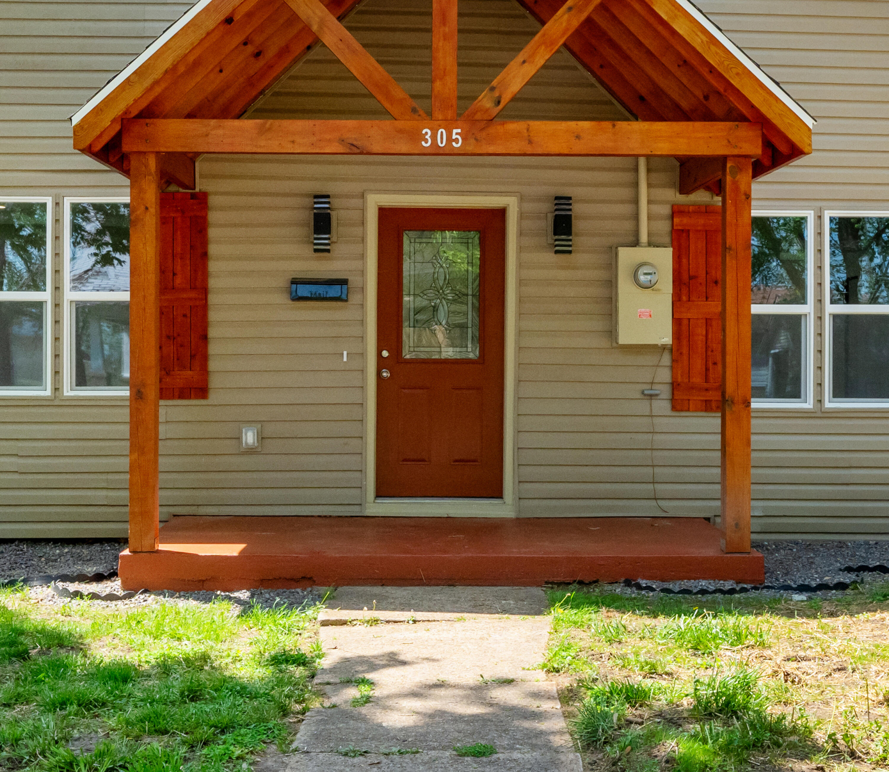 305 North Pike Avenue Property Photo 2