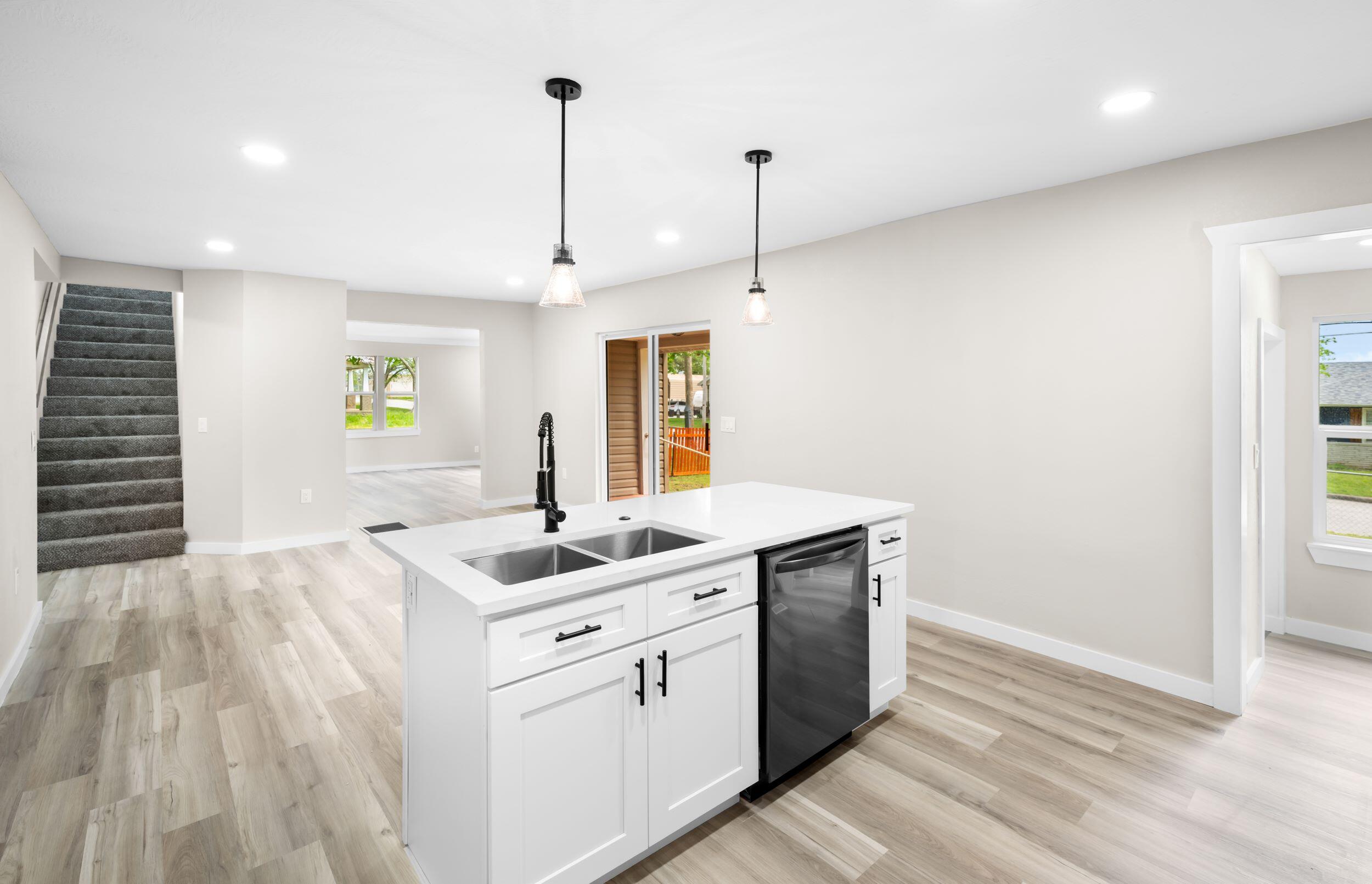 305 North Pike Avenue Property Photo 12