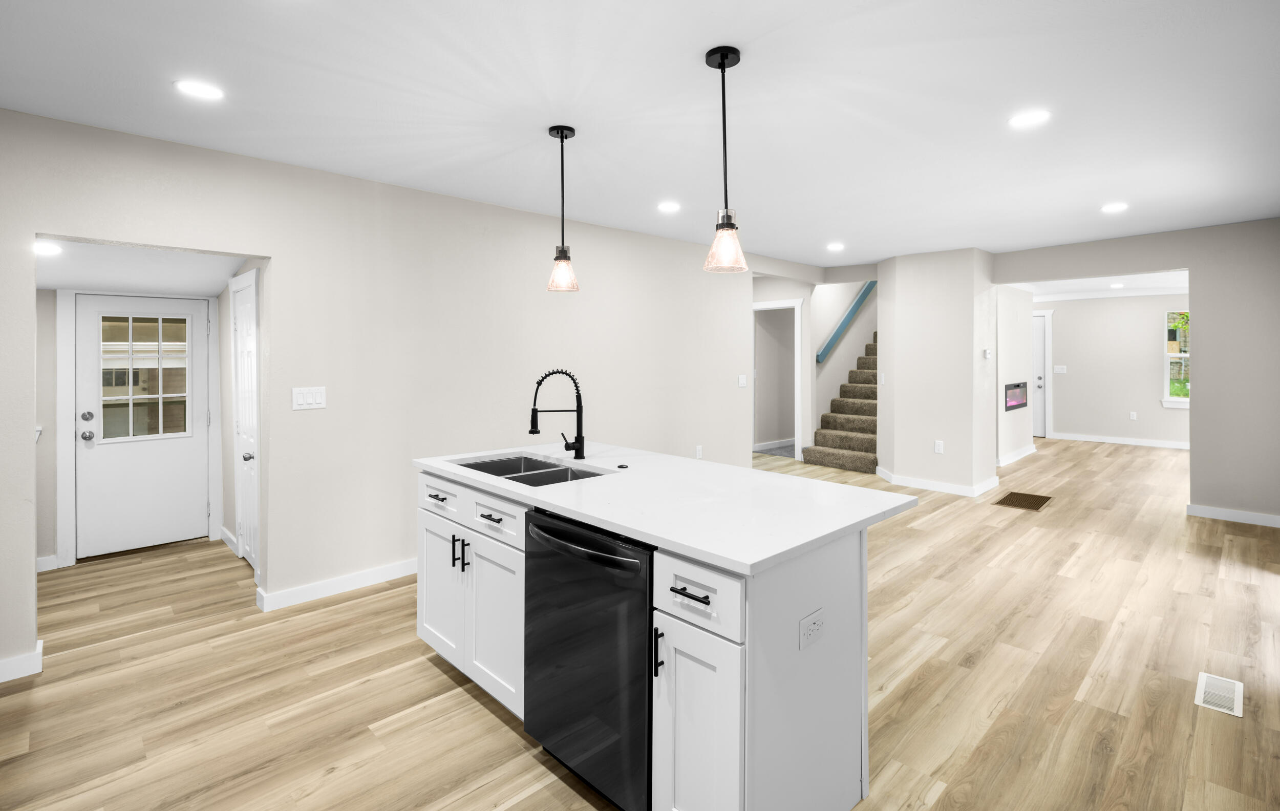 305 North Pike Avenue Property Photo 13