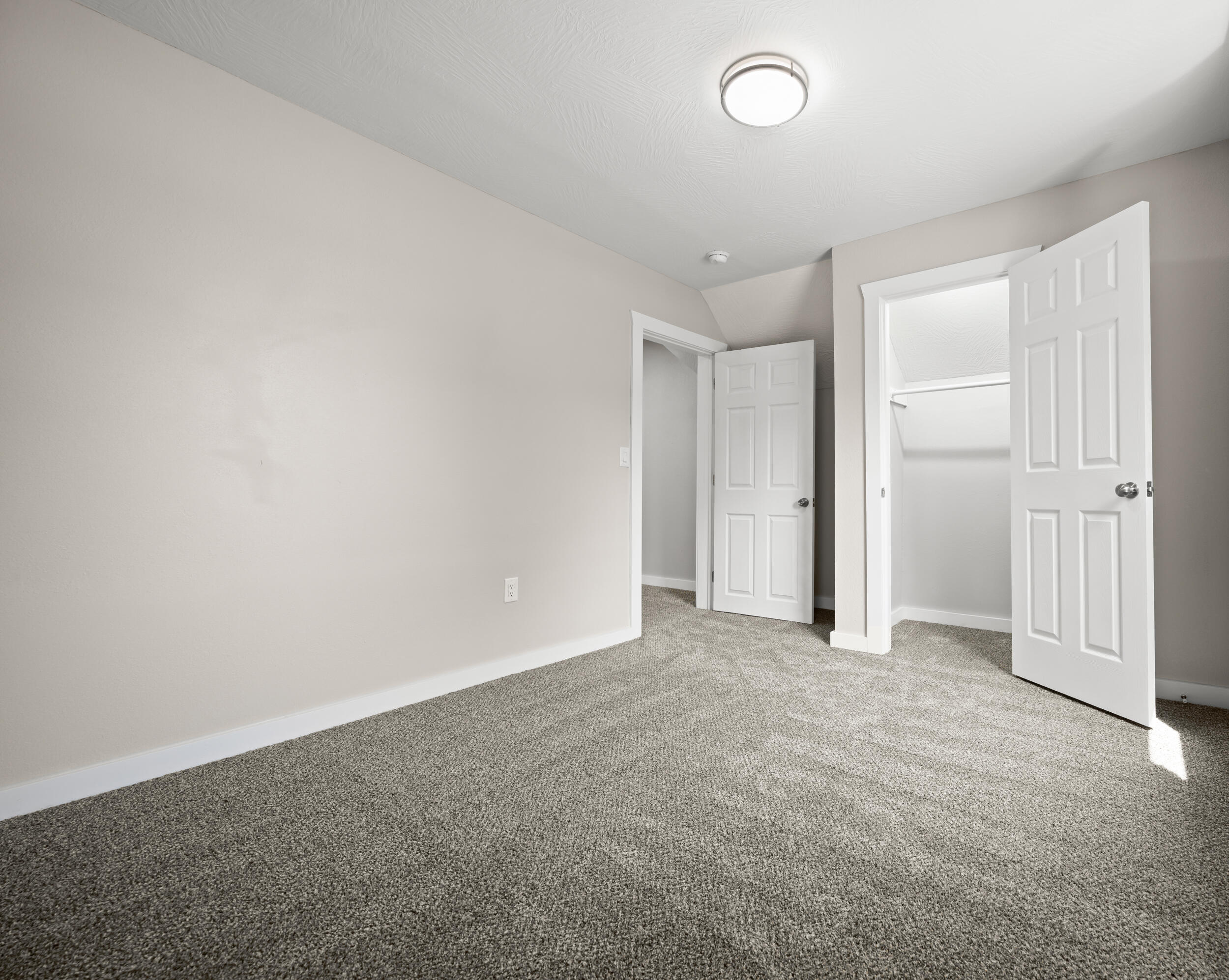 305 North Pike Avenue Property Photo 32