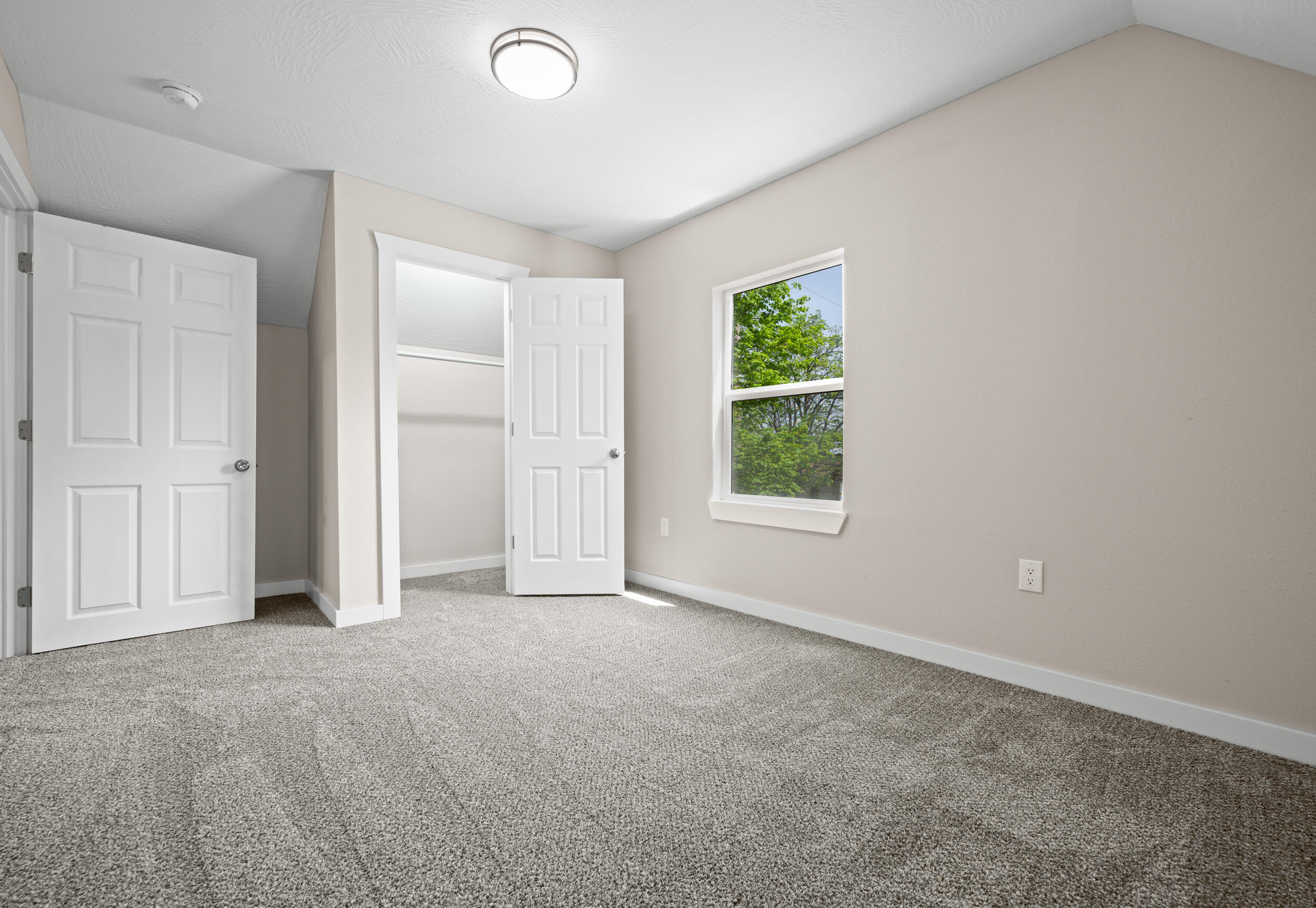 305 North Pike Avenue Property Photo 33