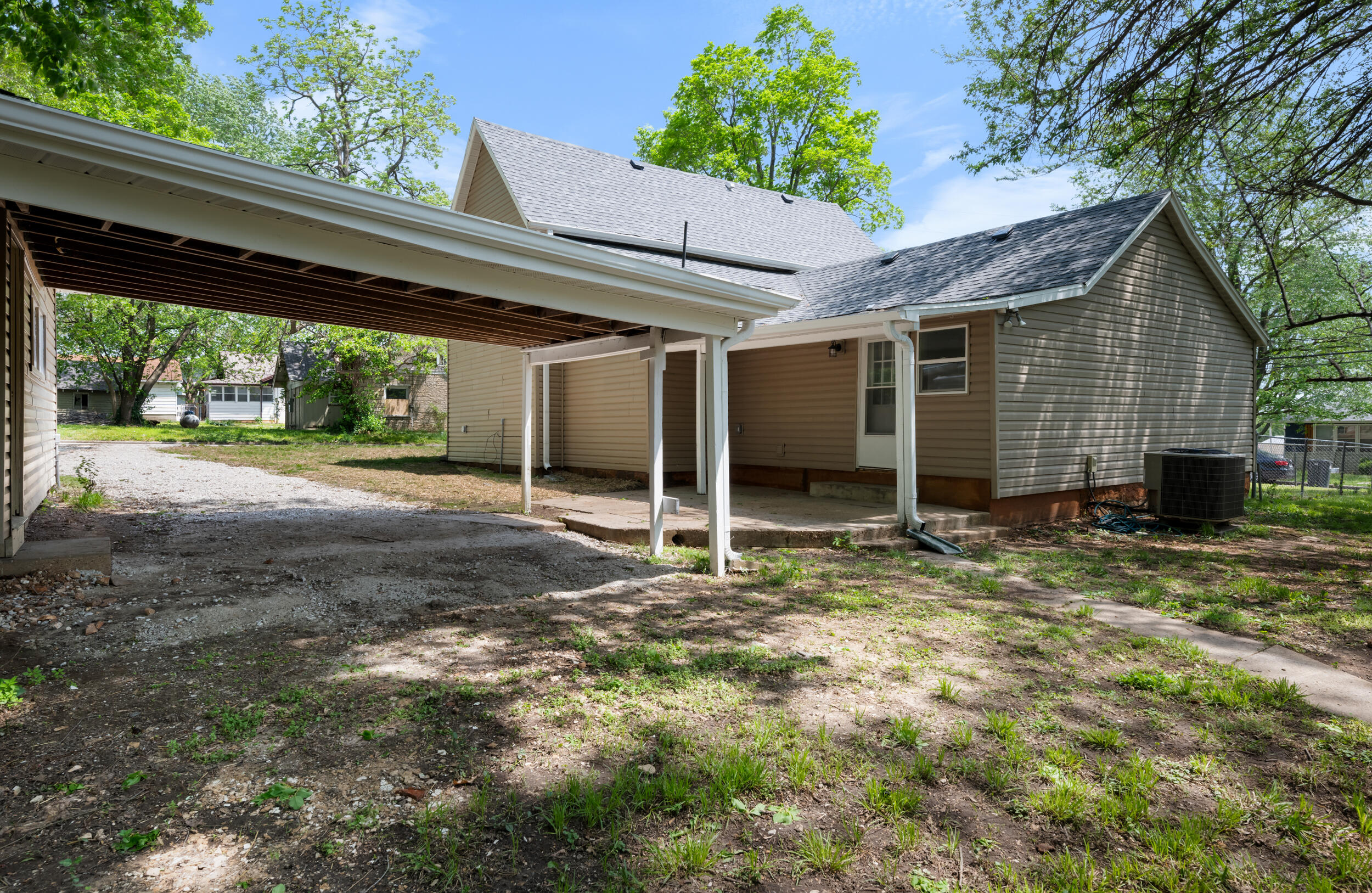 305 North Pike Avenue Property Photo 42