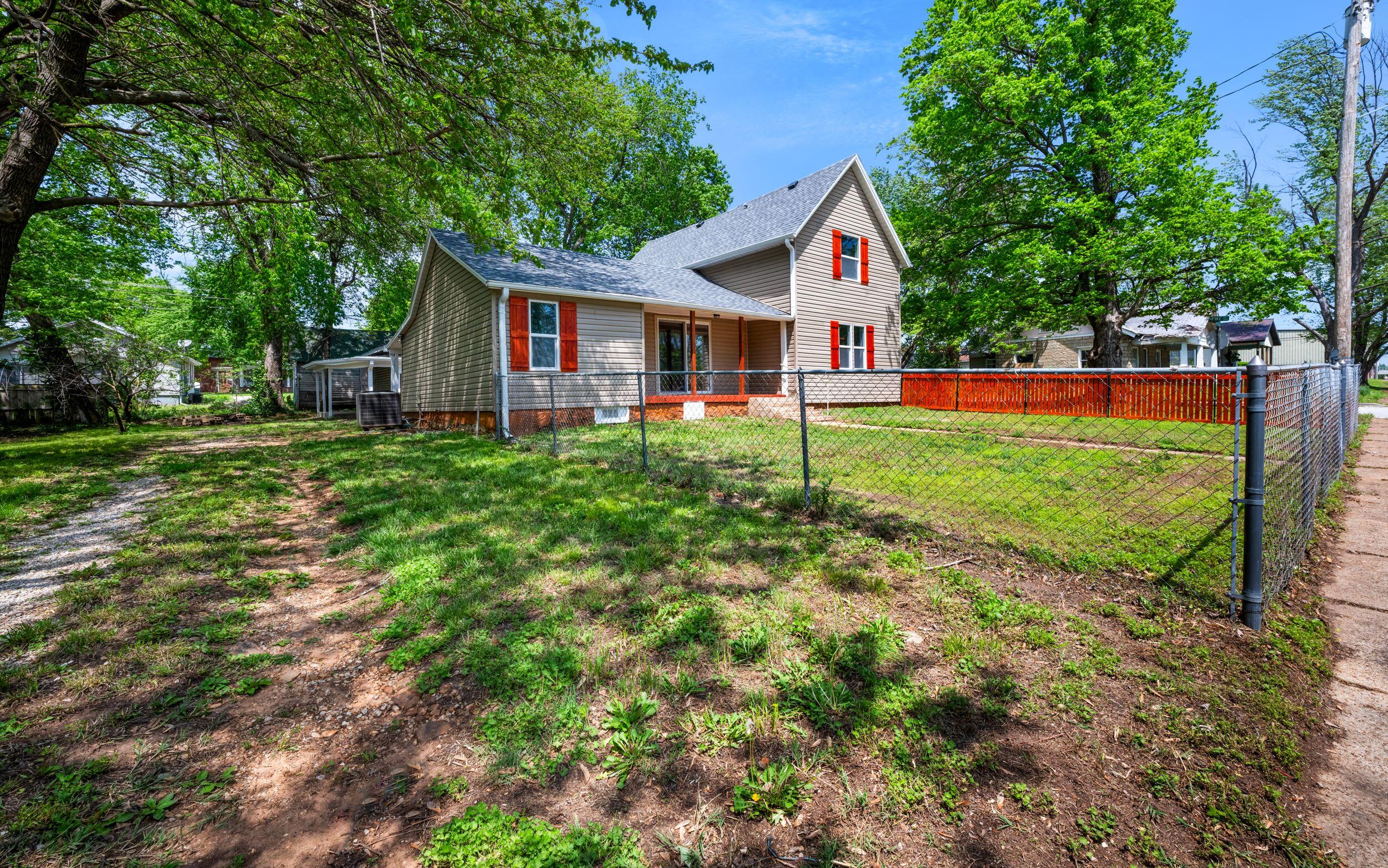 305 North Pike Avenue Property Photo 45