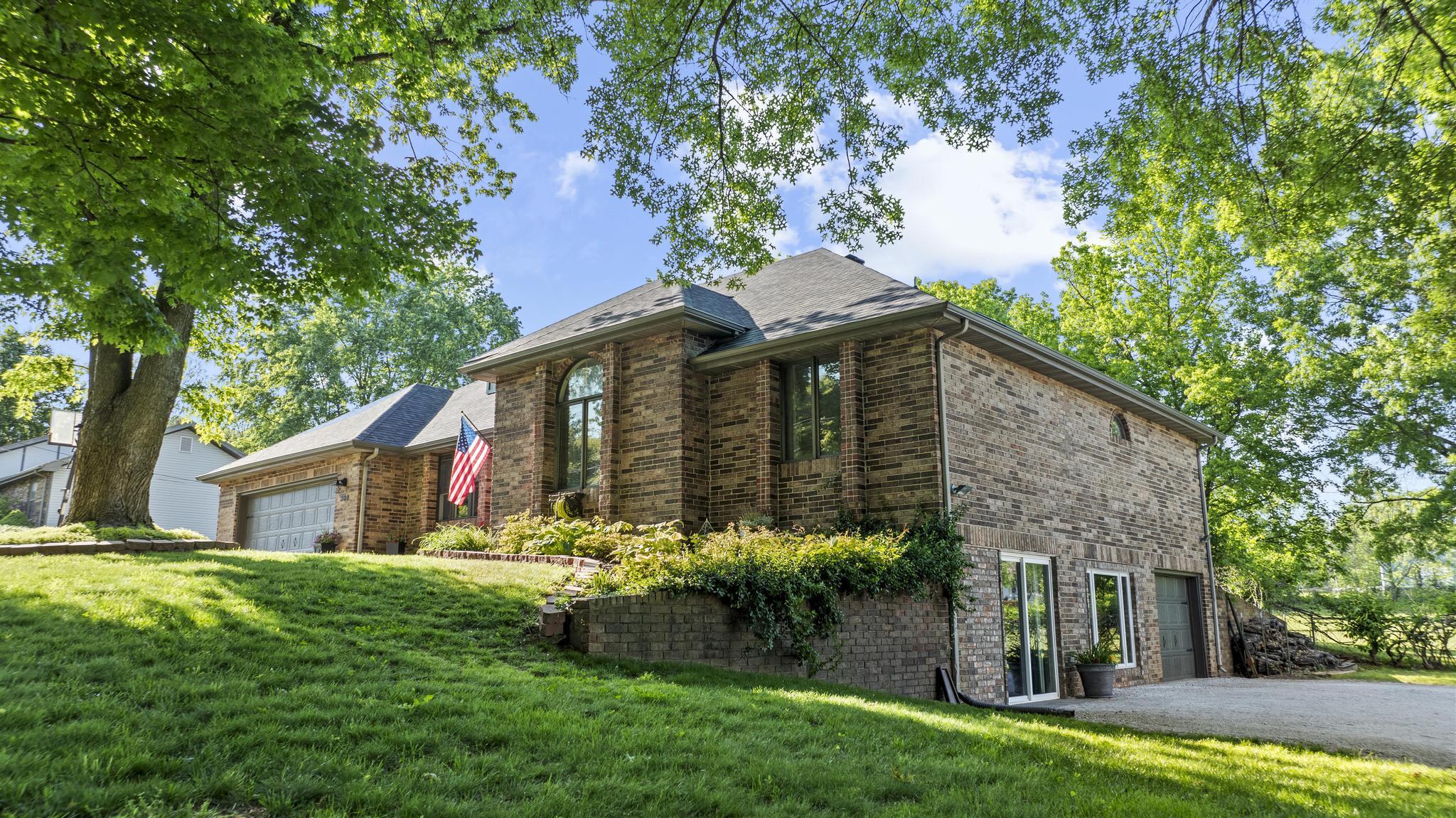 309 East Miller Road Property Photo 1