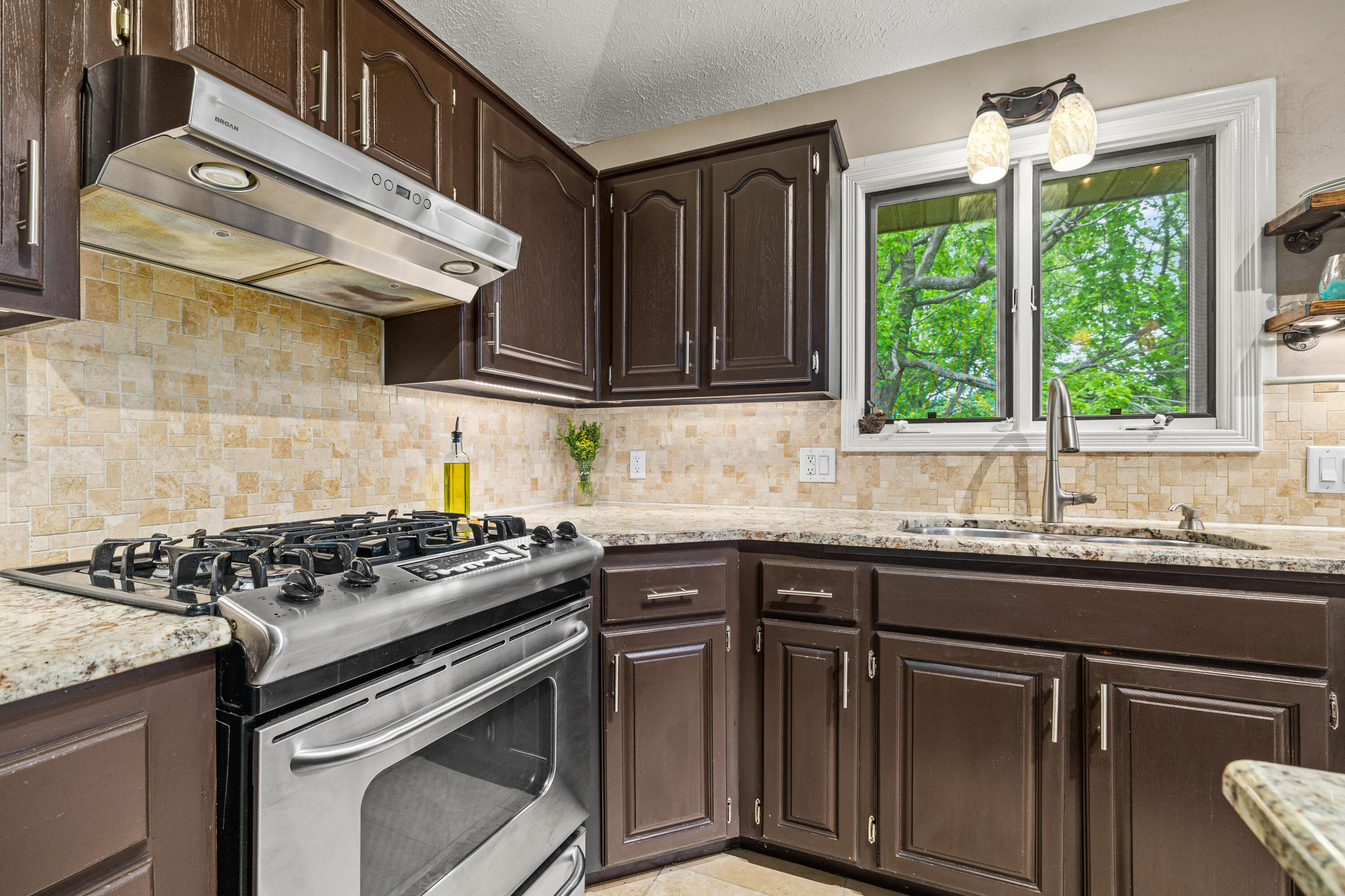 309 East Miller Road Property Photo 13