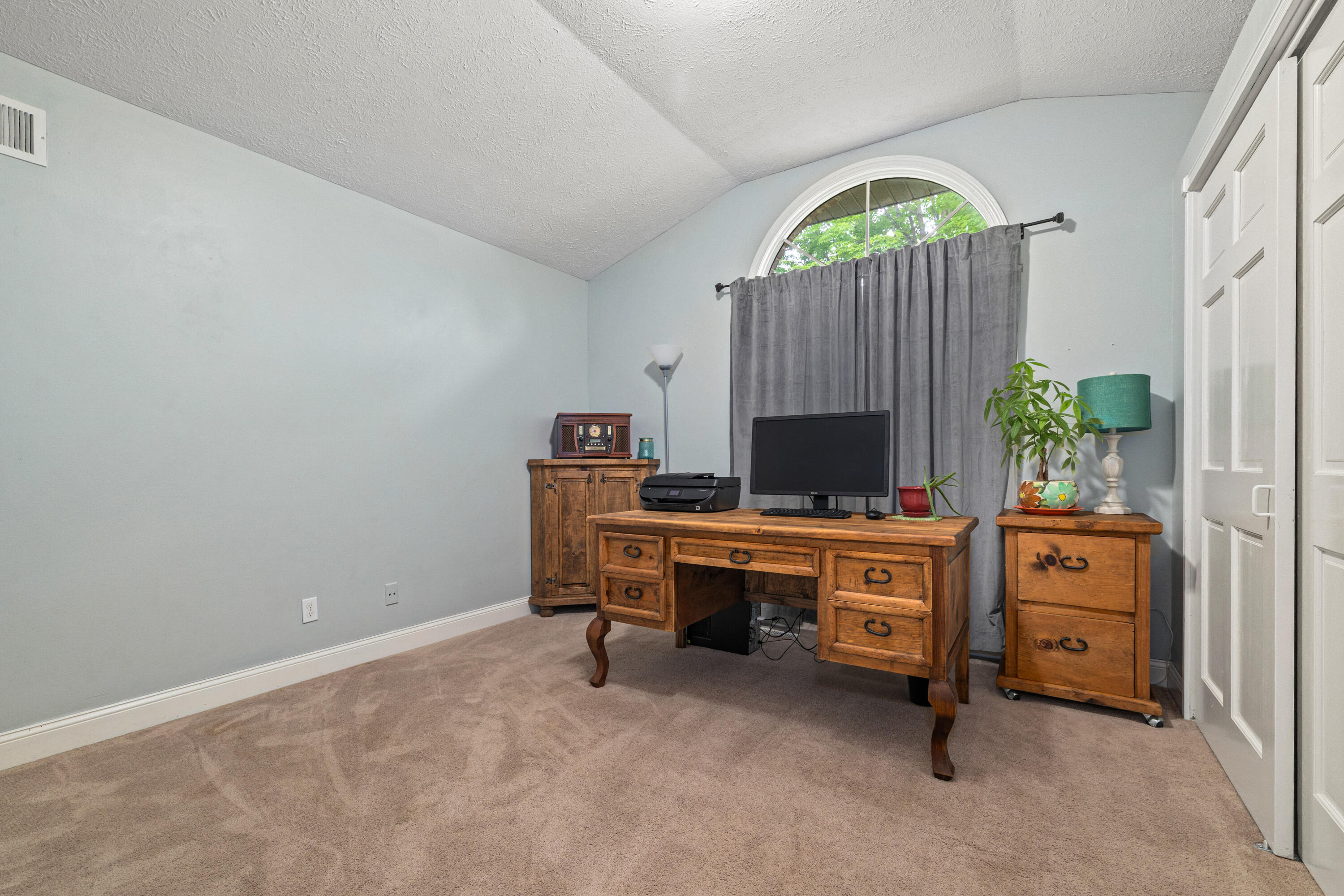 309 East Miller Road Property Photo 22
