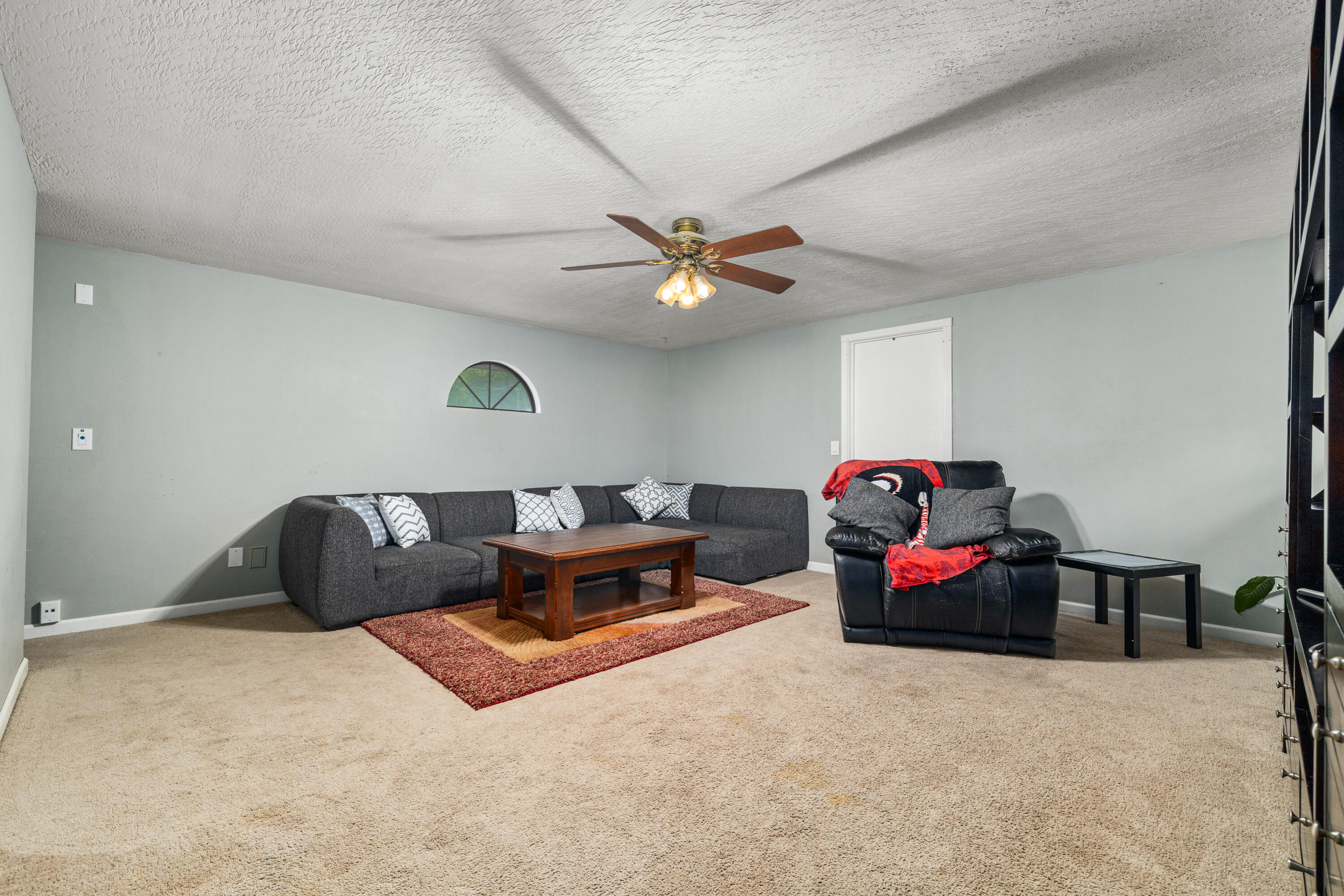 309 East Miller Road Property Photo 28