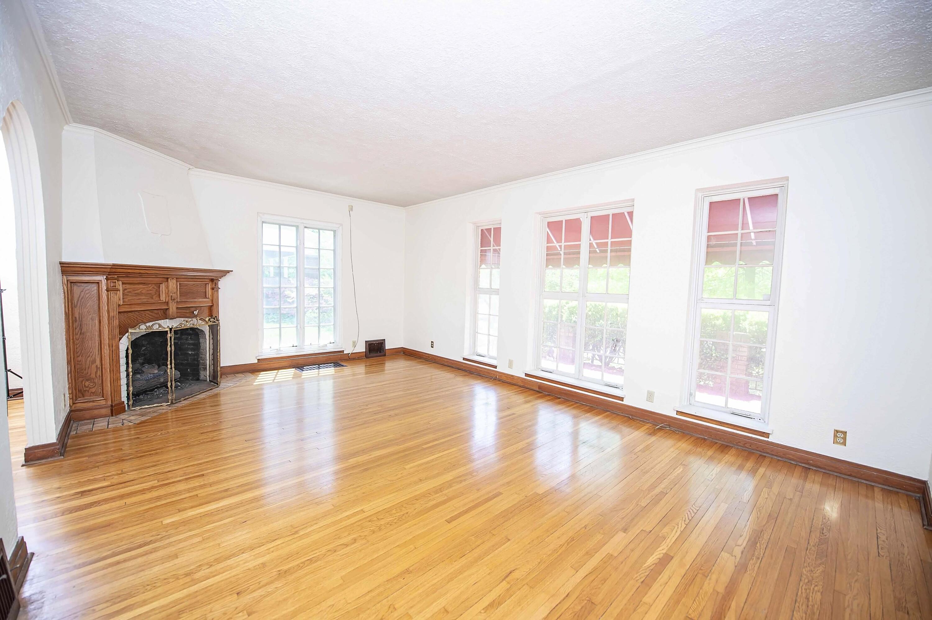 924 South Pickwick Avenue Property Photo 4