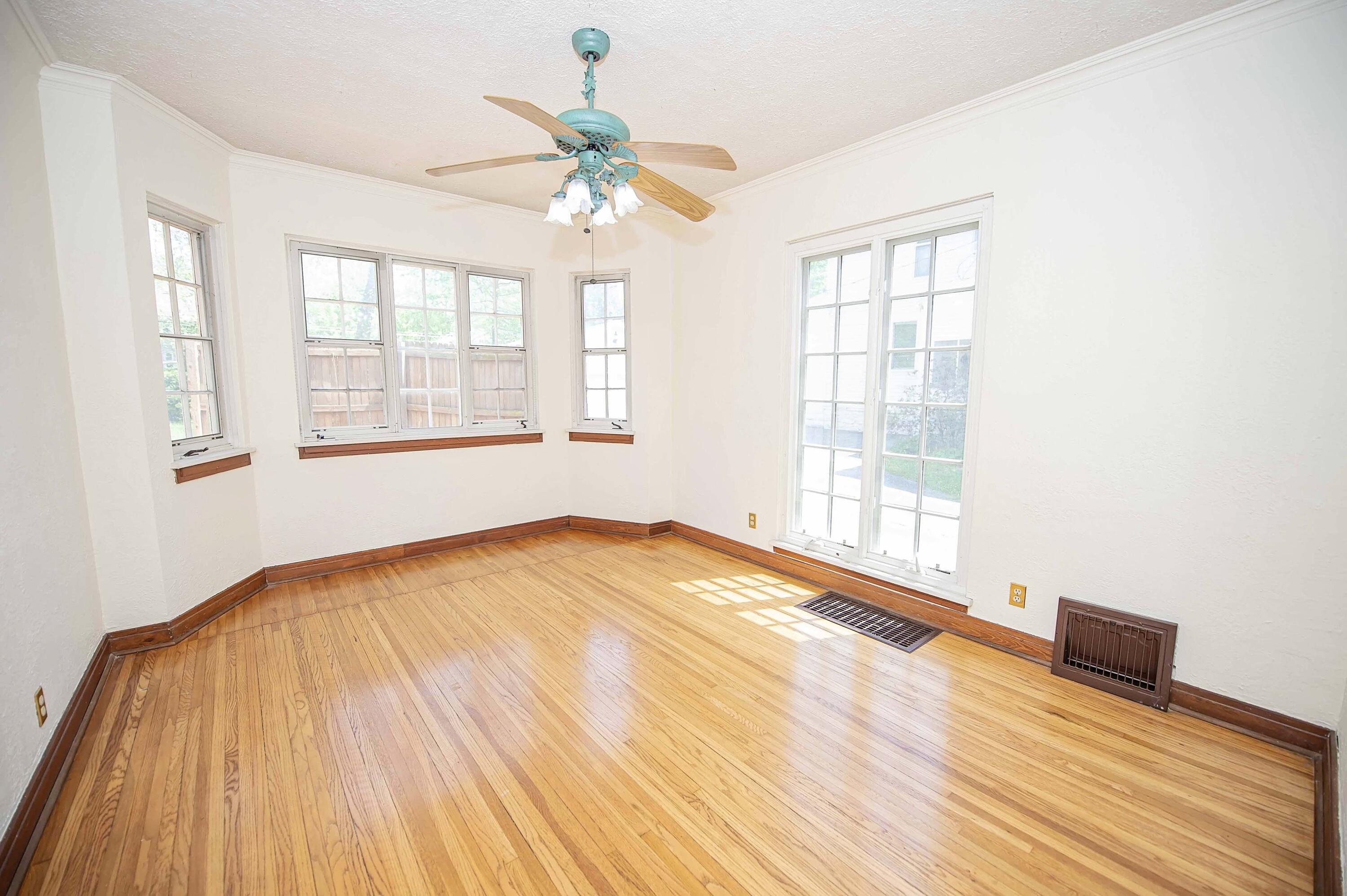 924 South Pickwick Avenue Property Photo 8