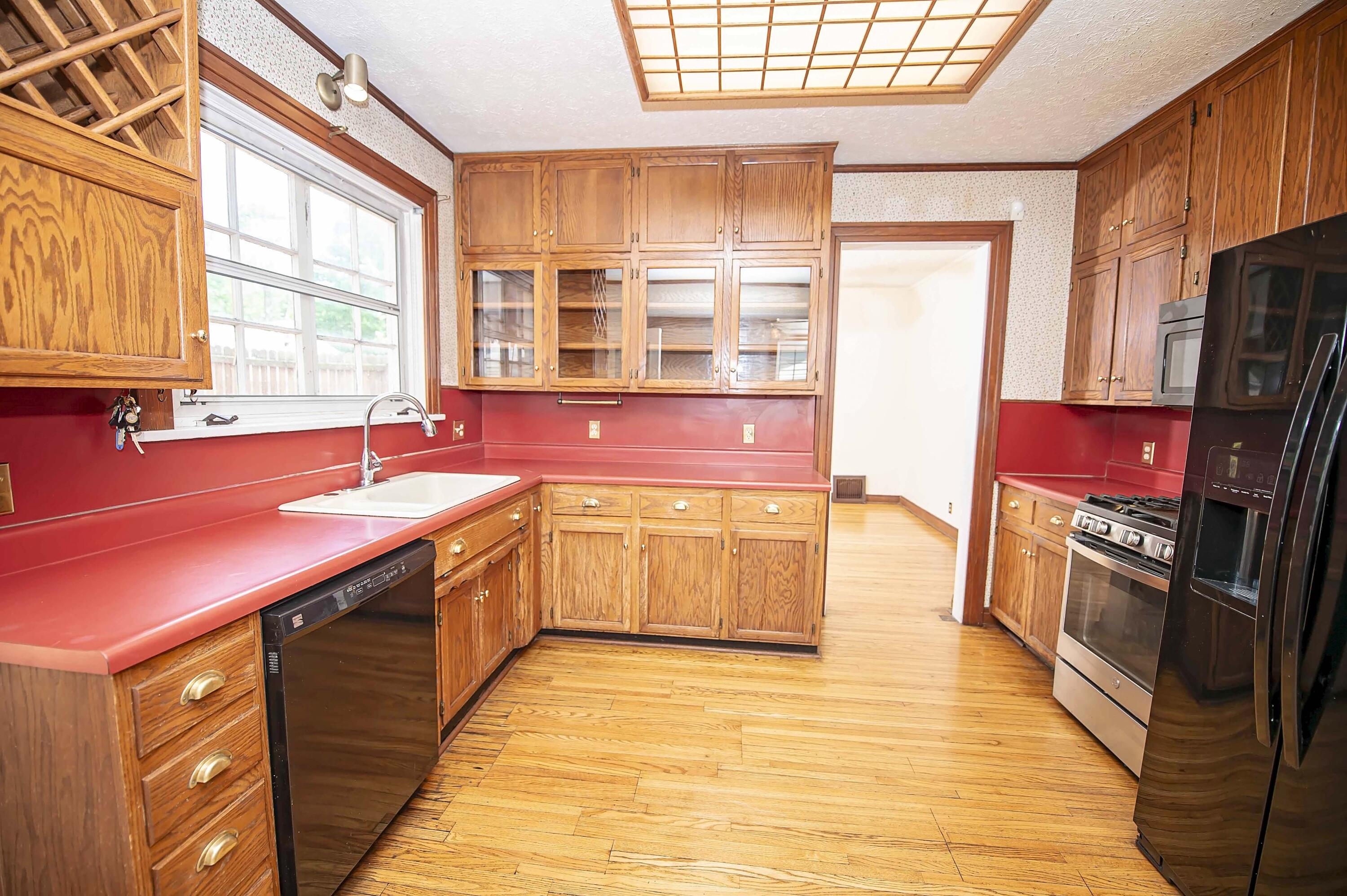 924 South Pickwick Avenue Property Photo 11