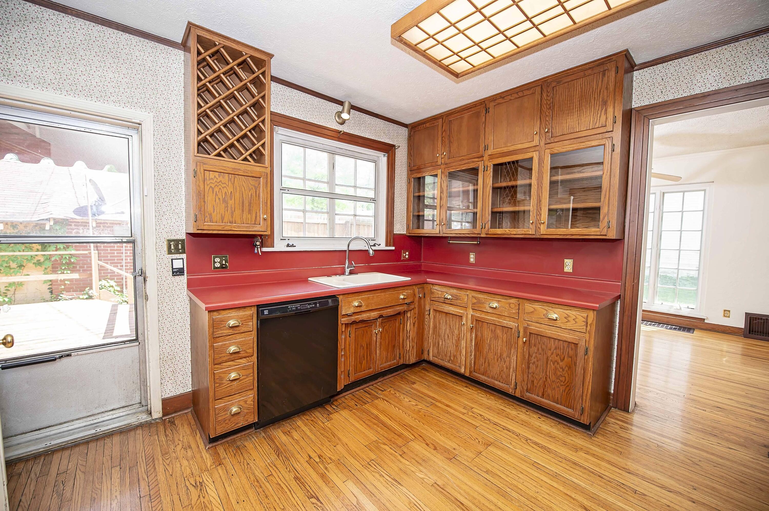 924 South Pickwick Avenue Property Photo 12