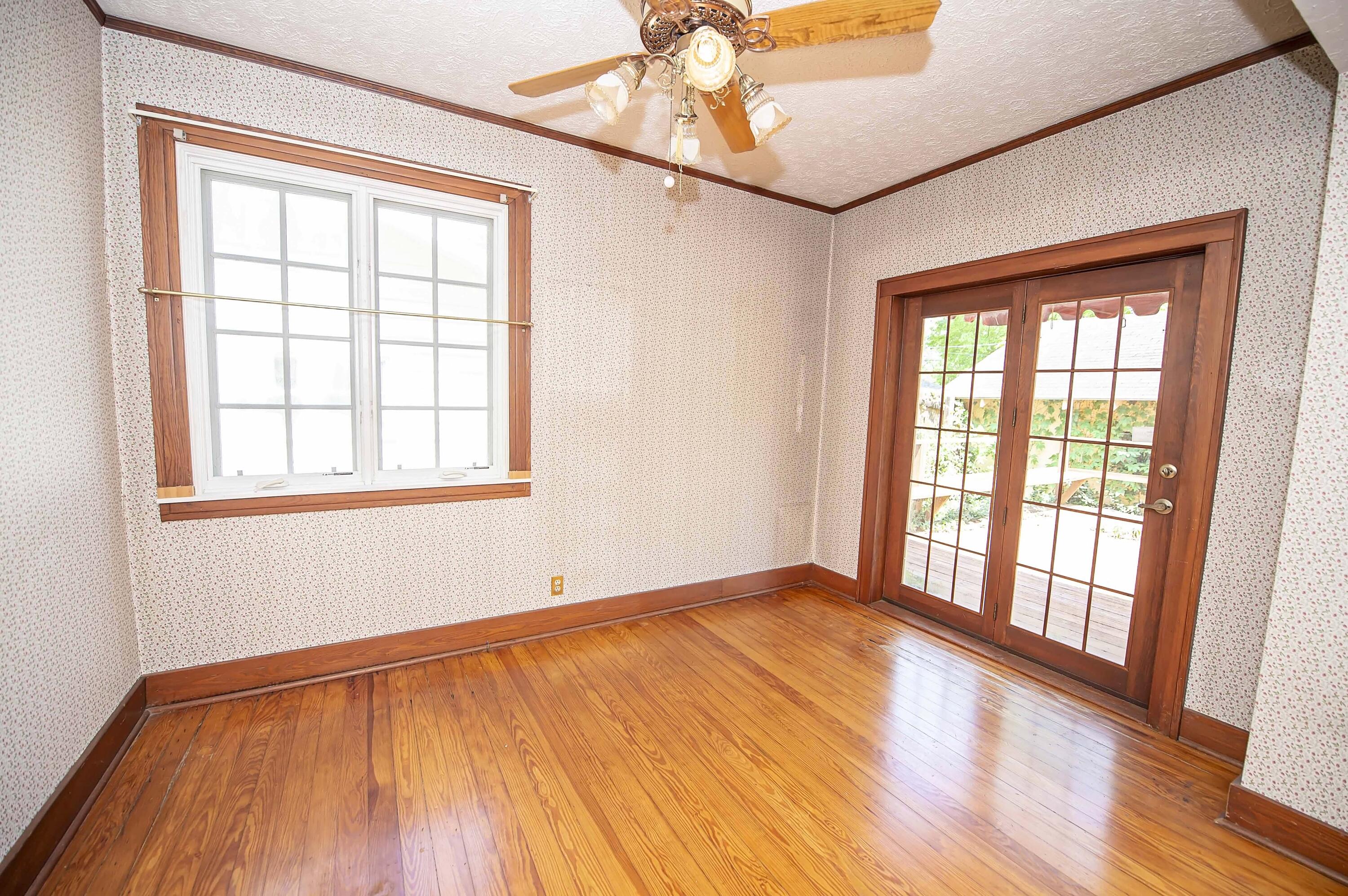 924 South Pickwick Avenue Property Photo 14