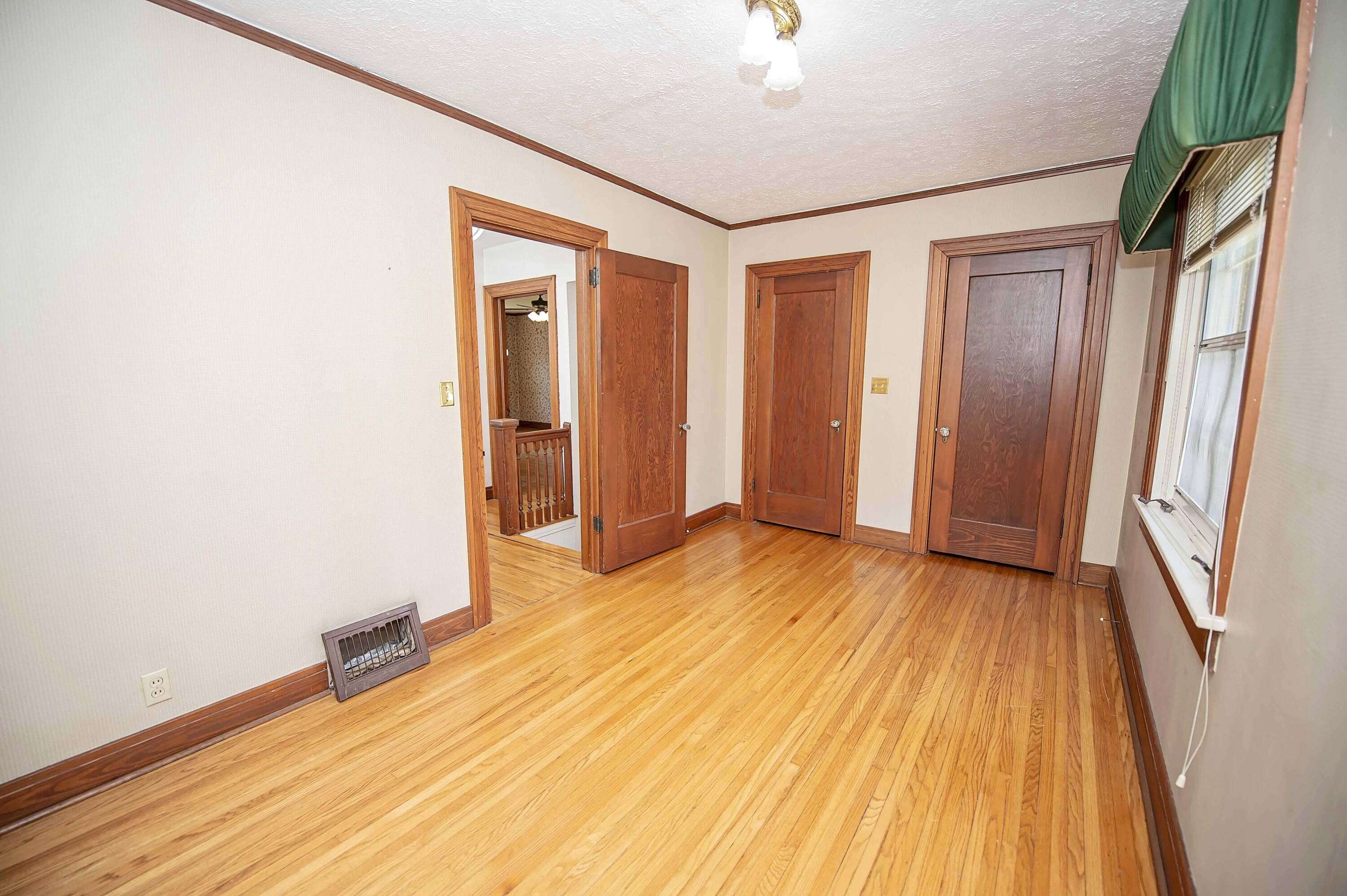 924 South Pickwick Avenue Property Photo 17