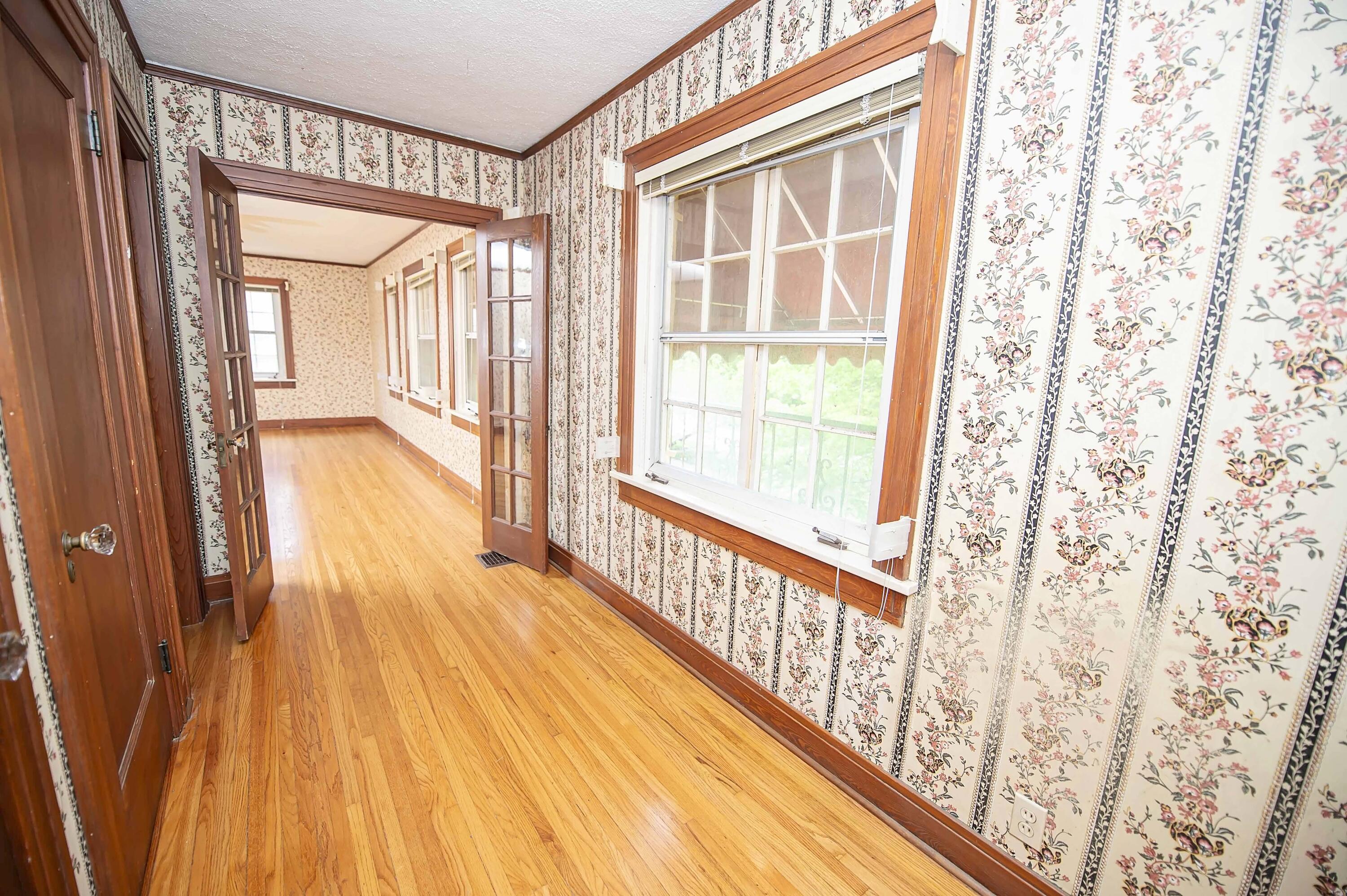 924 South Pickwick Avenue Property Photo 28