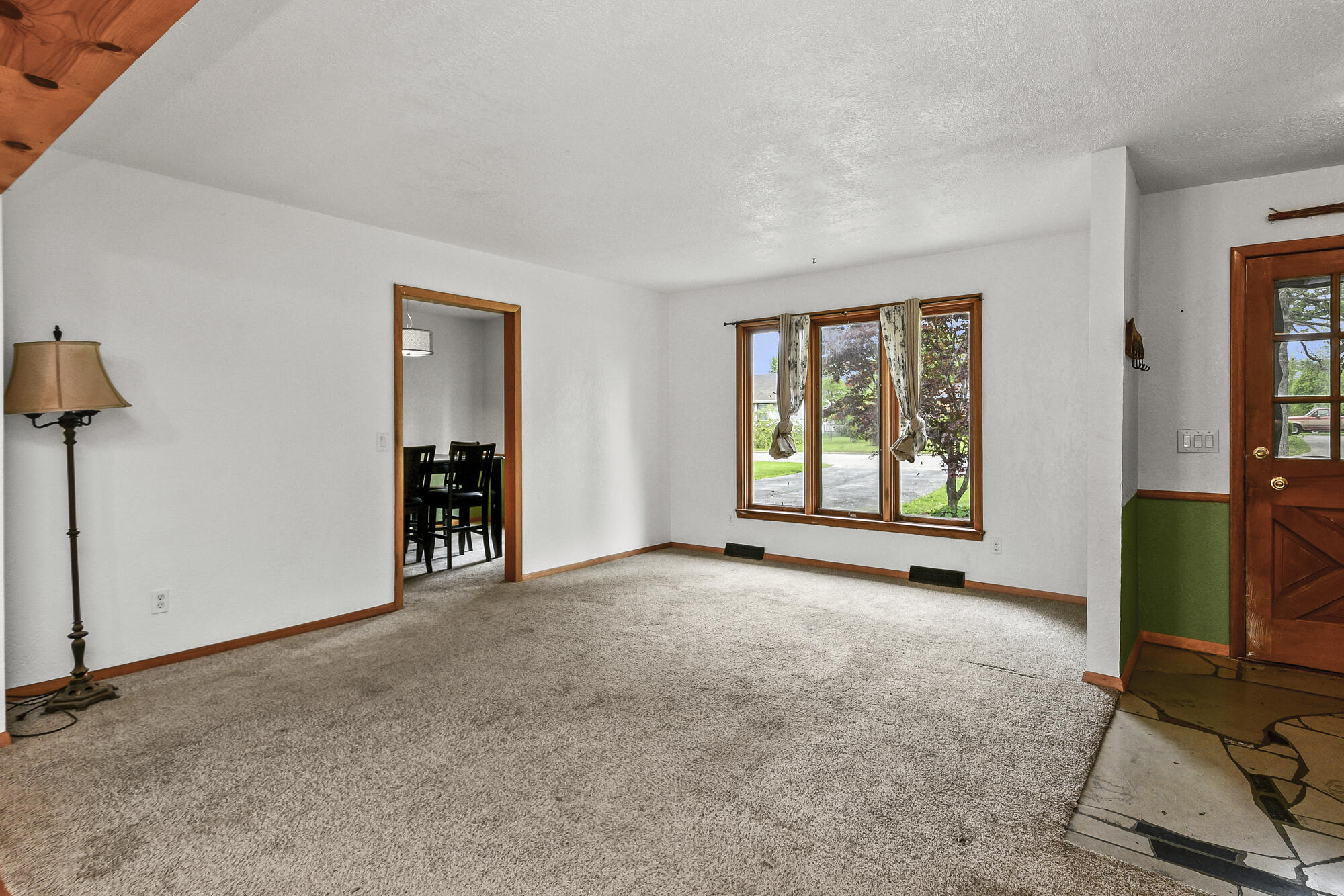 3958 West Bogard Street Property Photo 9