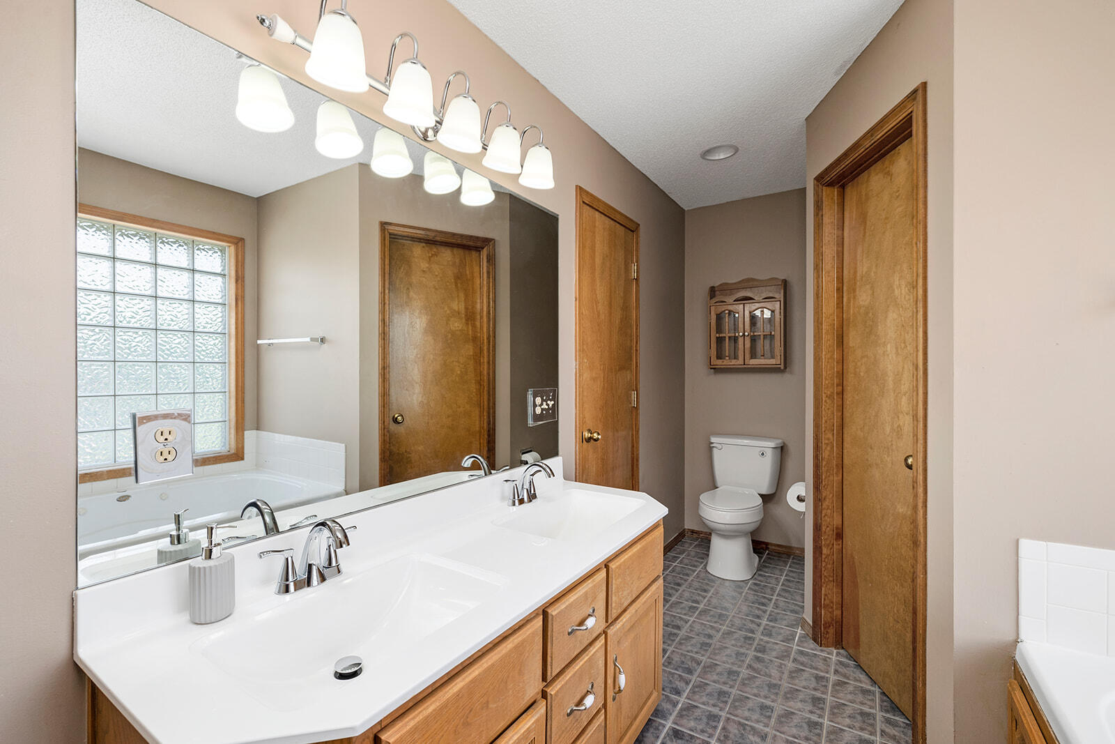 3934 West Lark Street Property Photo 19