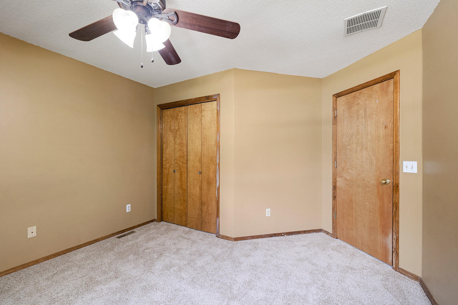 3934 West Lark Street Property Photo 23