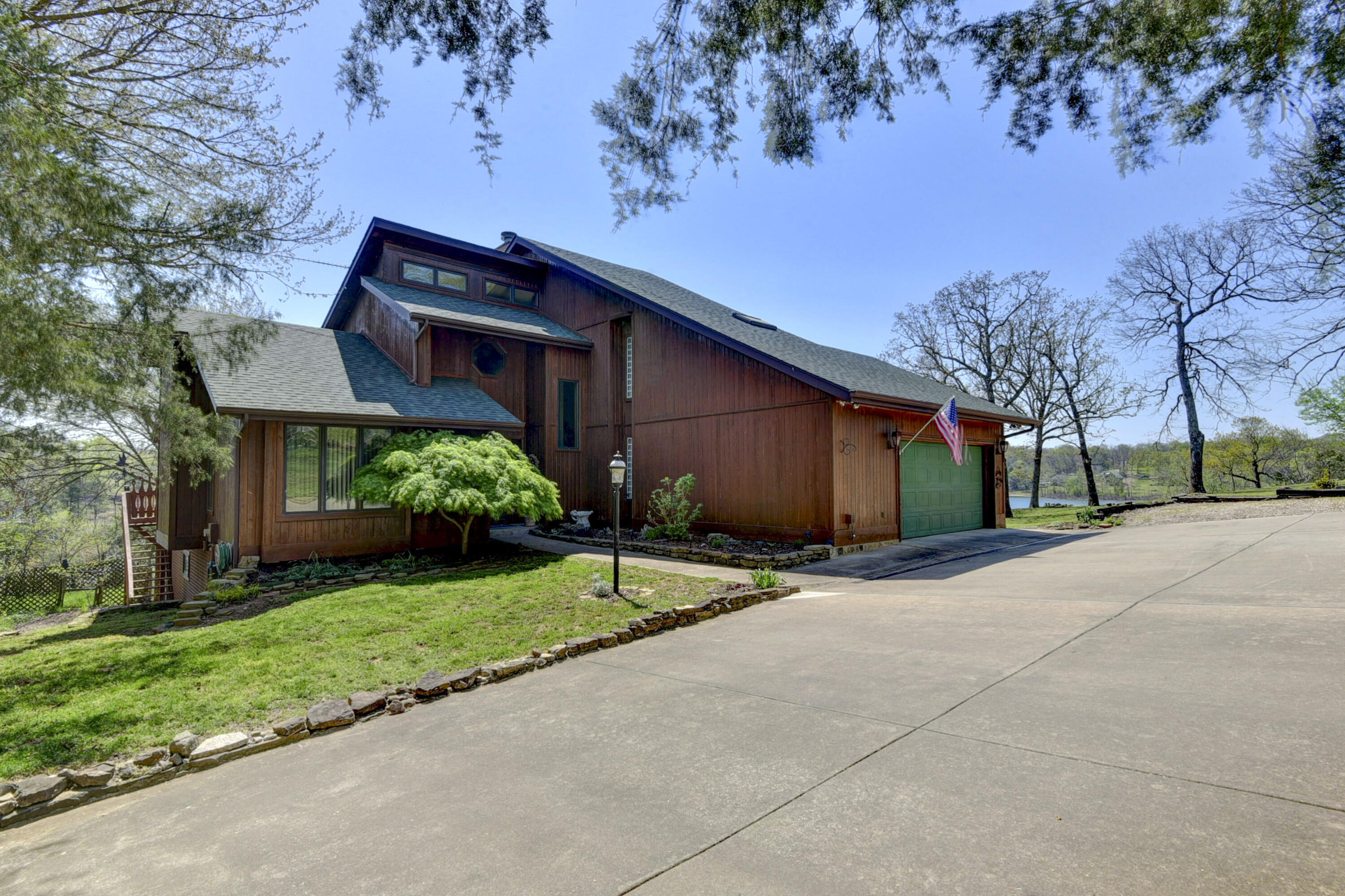 22389 Tucker Hollow Road Property Photo 3