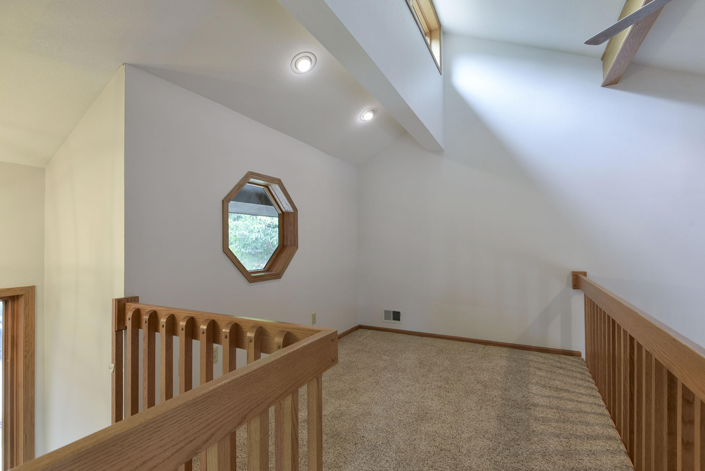 22389 Tucker Hollow Road Property Photo 32