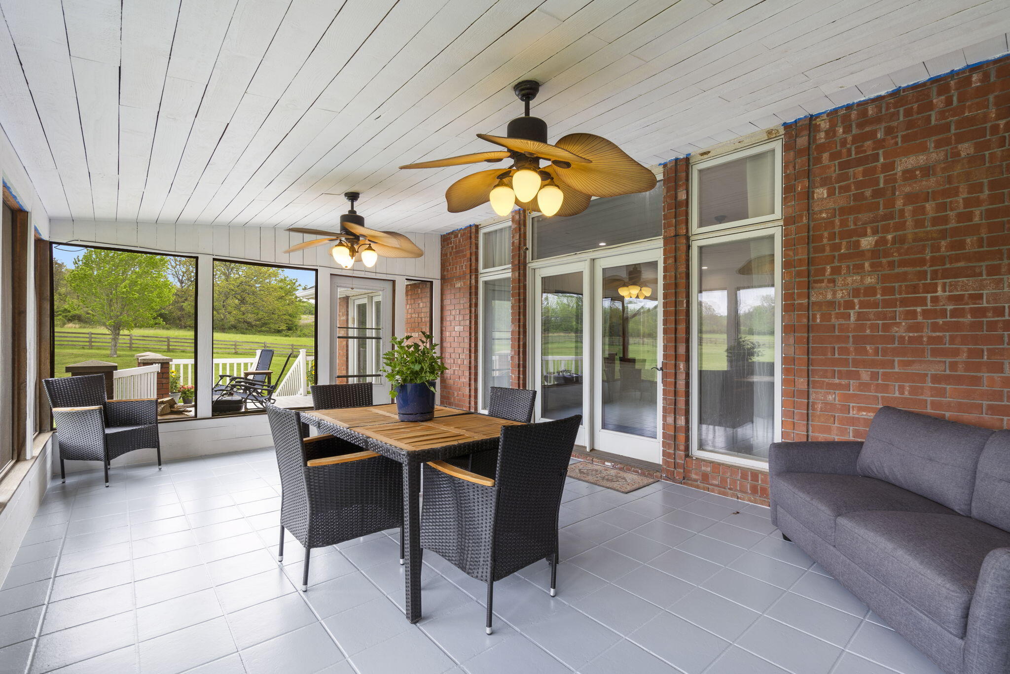 894 Golf Course Road Property Photo 35