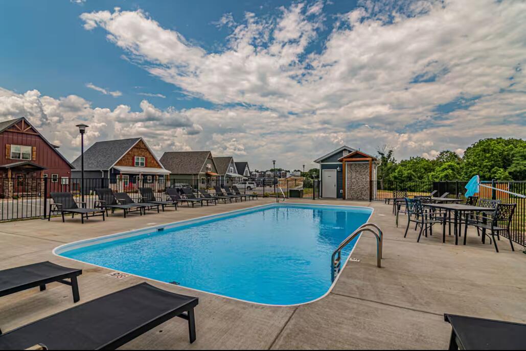 000 Chateau Ridge Trail Property Photo 6