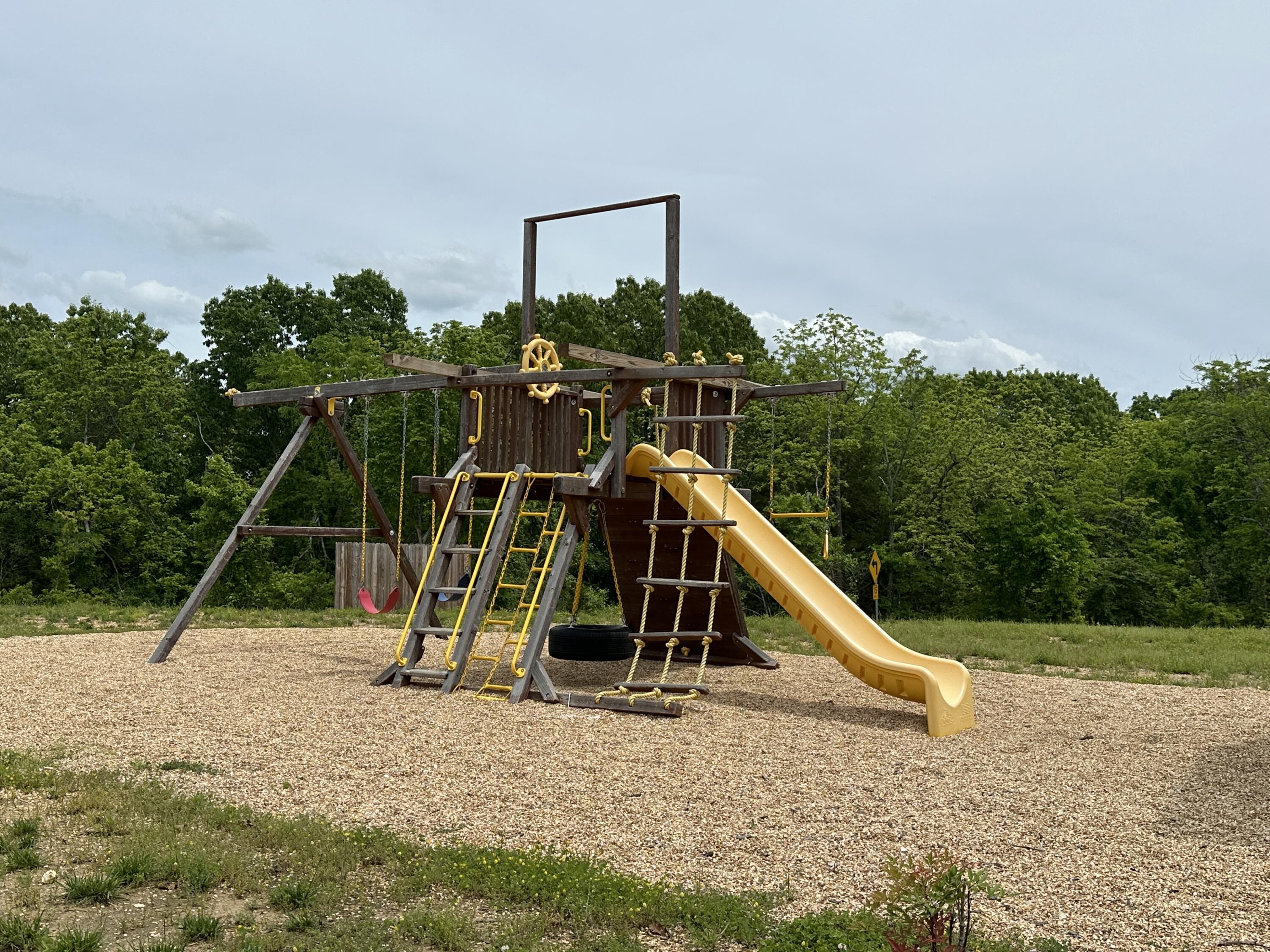 000 Chateau Ridge Trail Property Photo 8