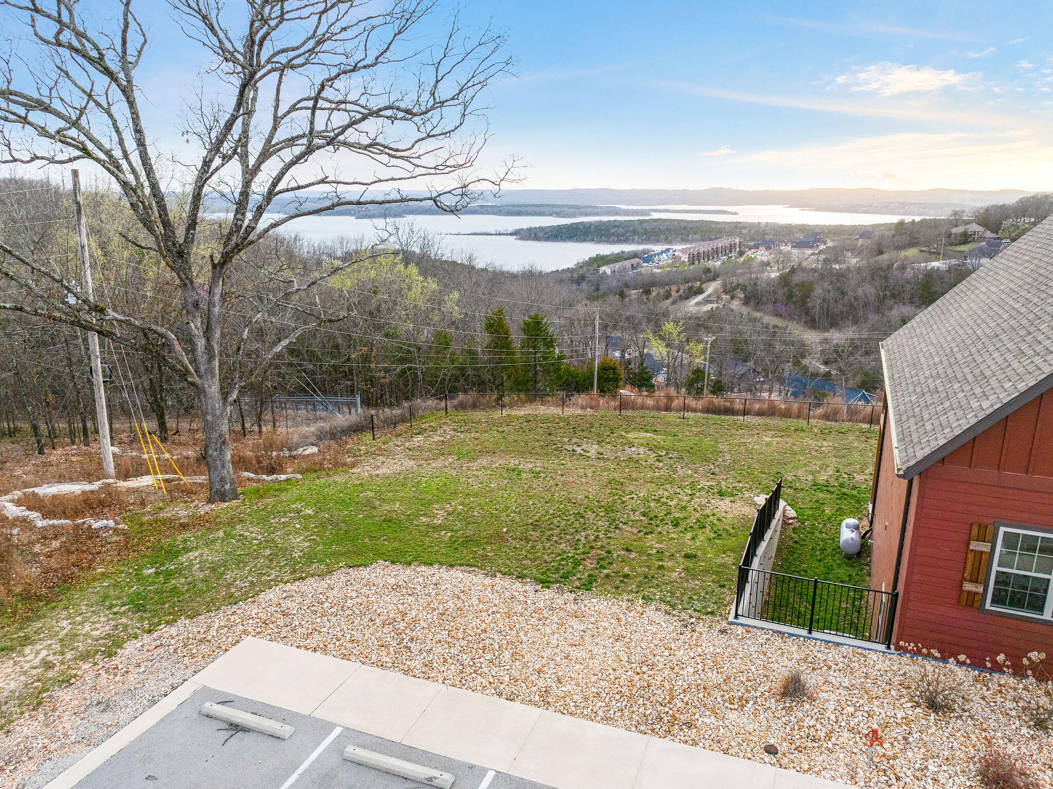 000 Chateau Ridge Trail Property Photo 17