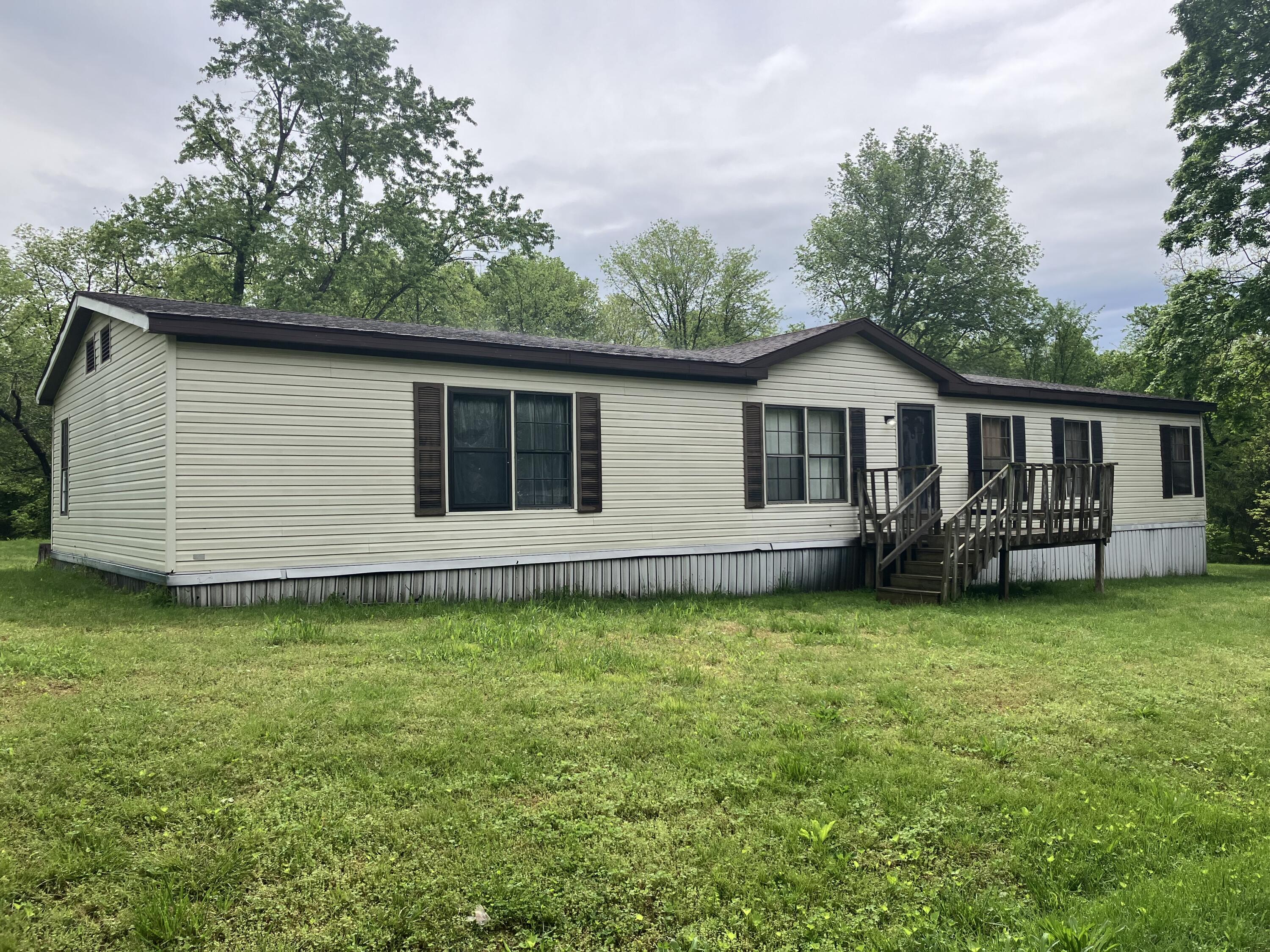 1604 West Crossland Street Property Photo 1