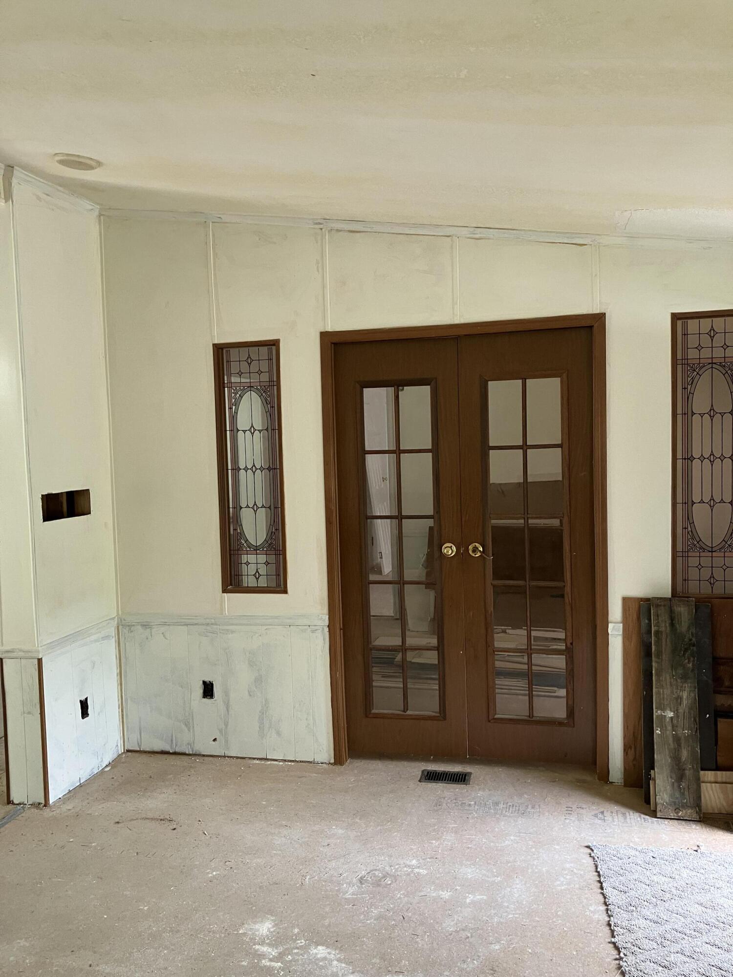1604 West Crossland Street Property Photo 7