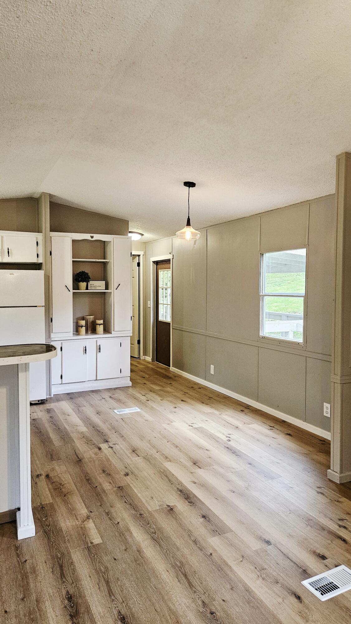 2572 Holt Woods Road Property Photo 6