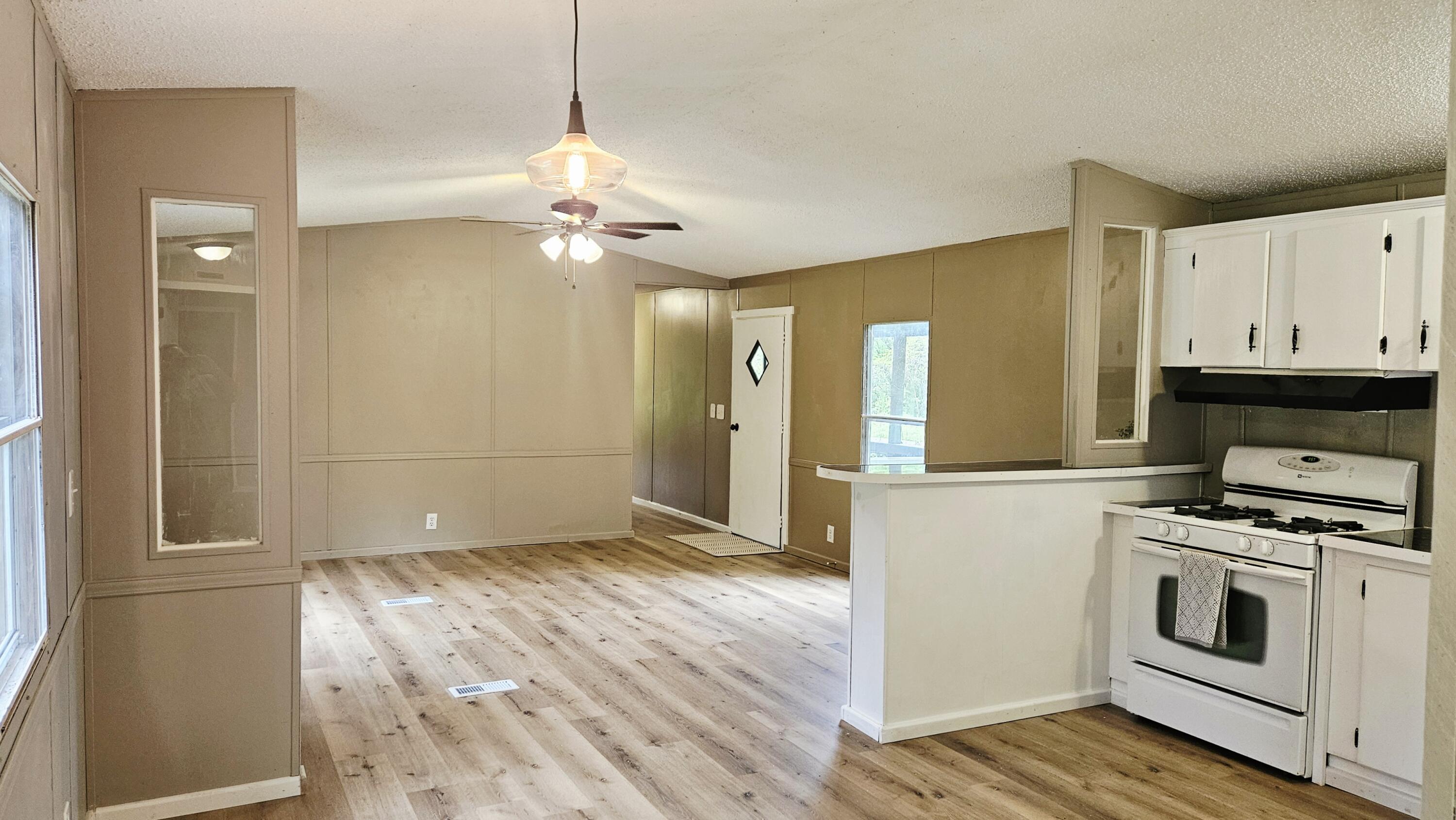 2572 Holt Woods Road Property Photo 8