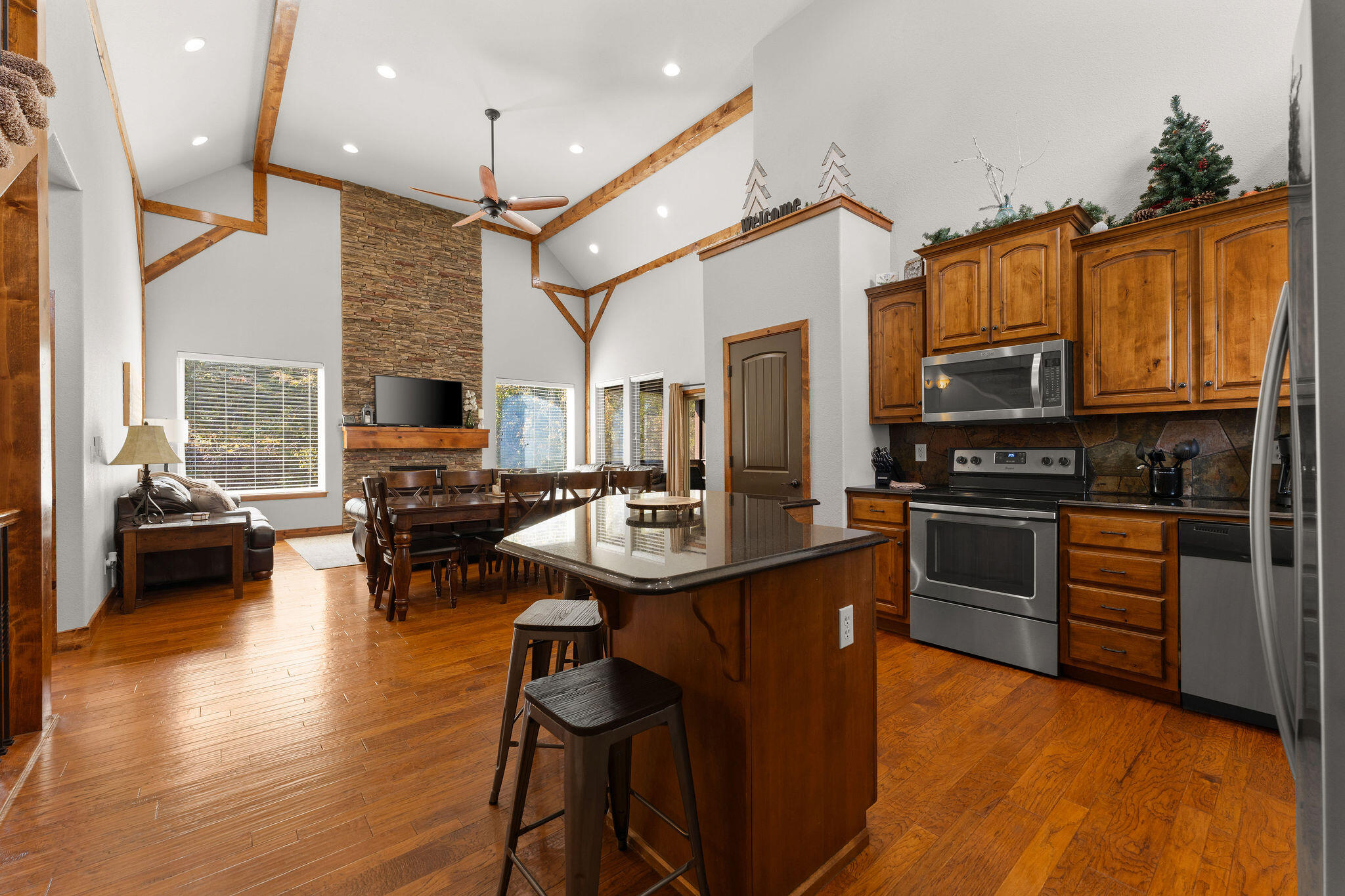 219 Deep Forest Drive Property Photo 11