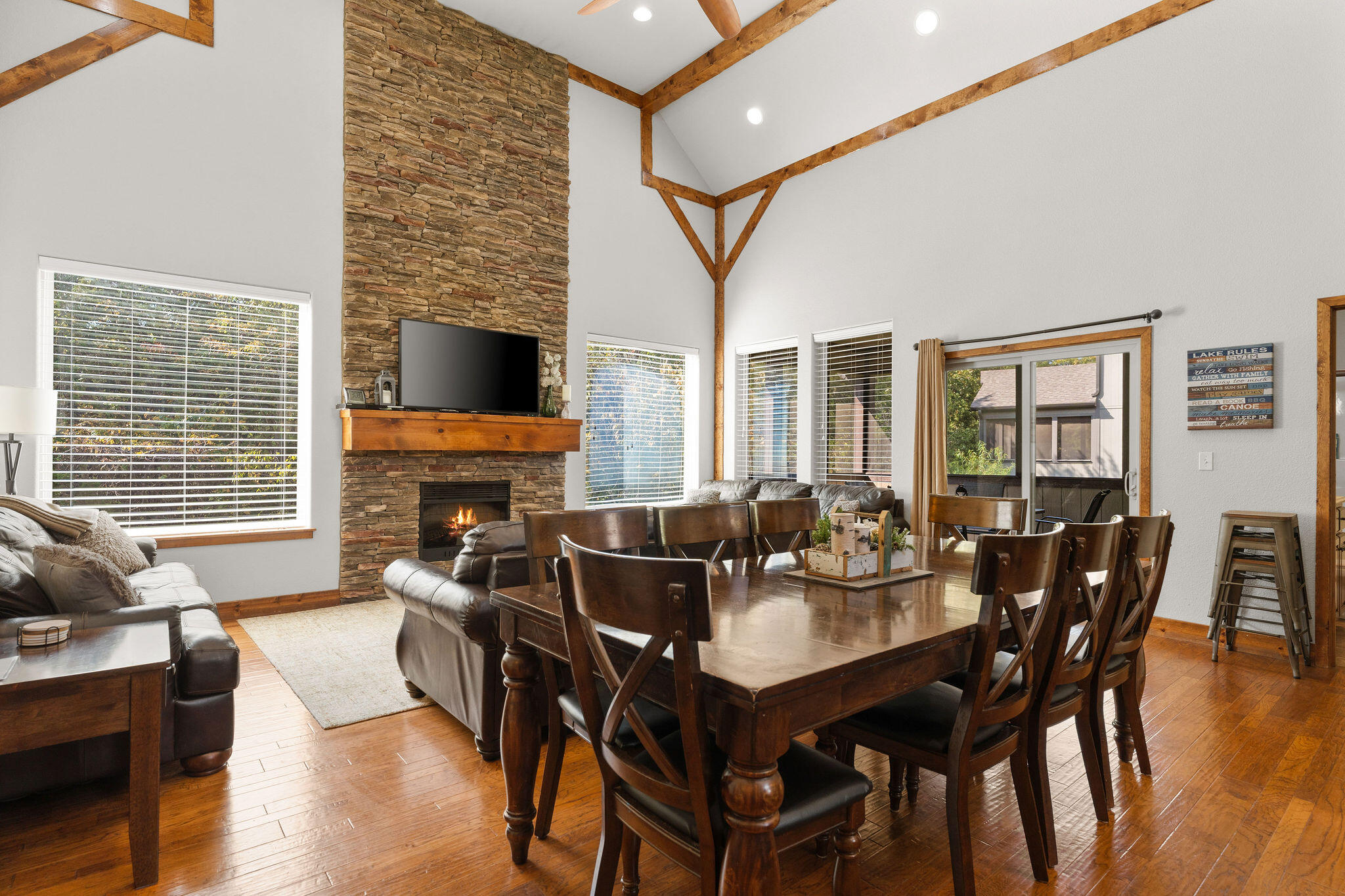 219 Deep Forest Drive Property Photo 15