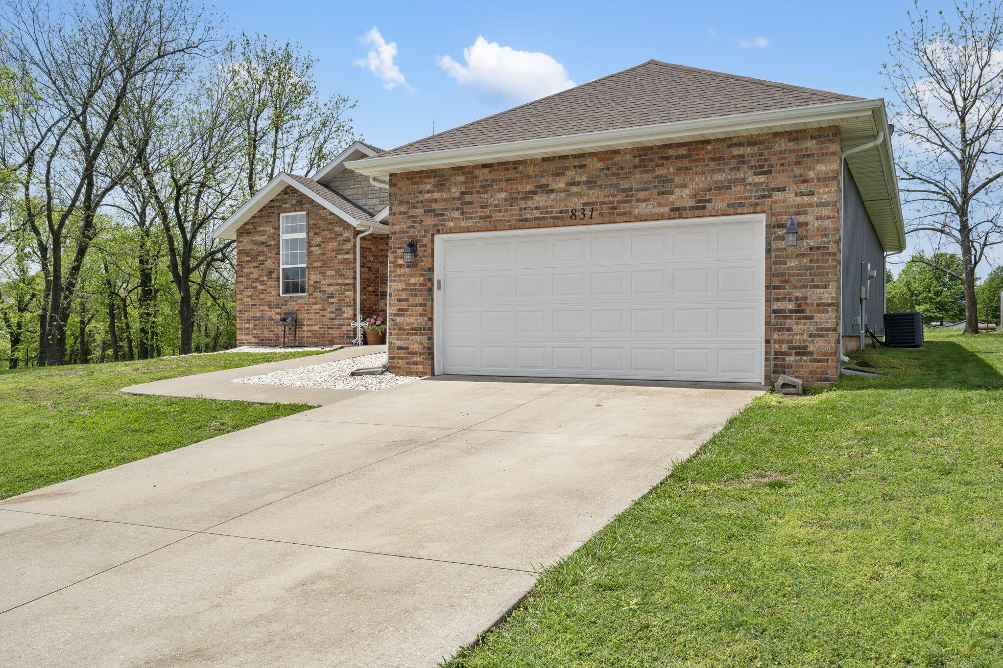 831 Red Rock Property Photo 5