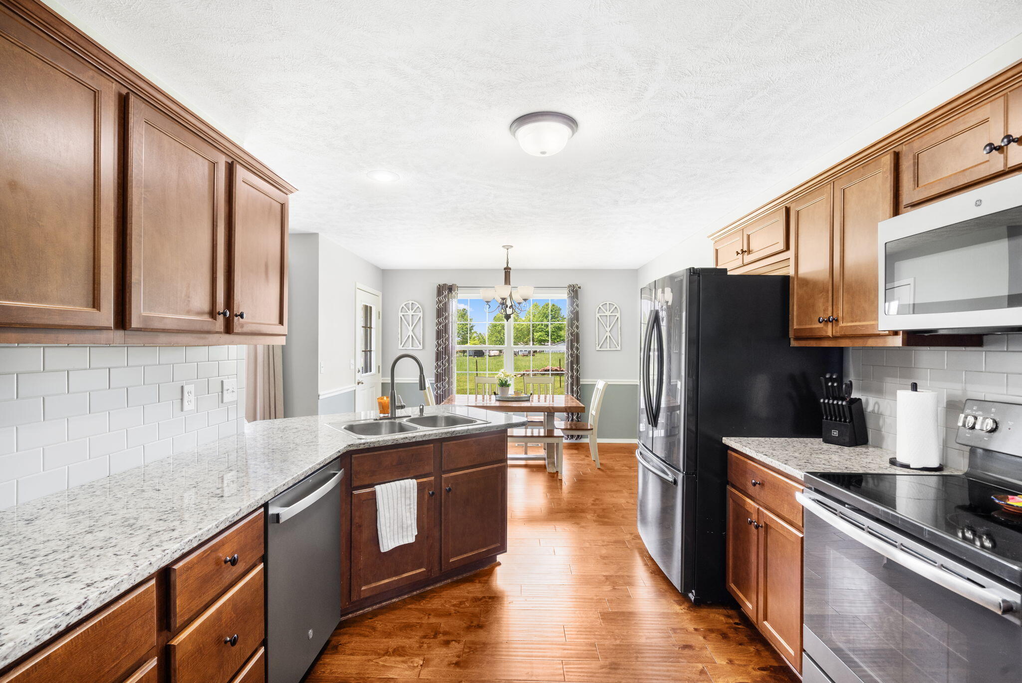 831 Red Rock Property Photo 14