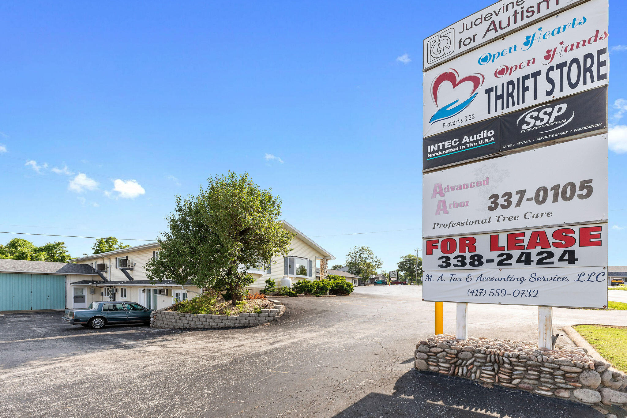 15094 Business 13 Property Photo 2