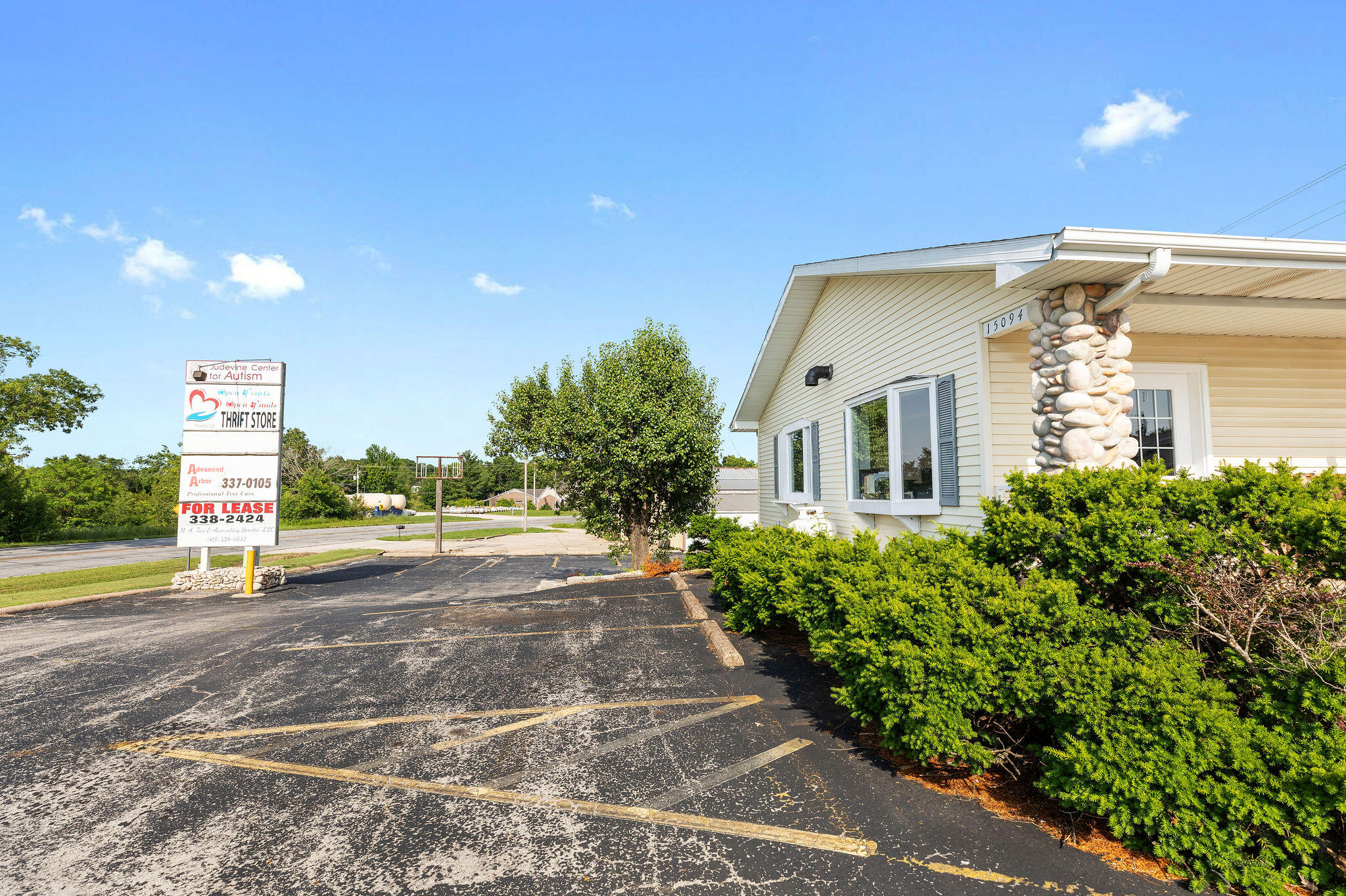 15094 Business 13 Property Photo 15