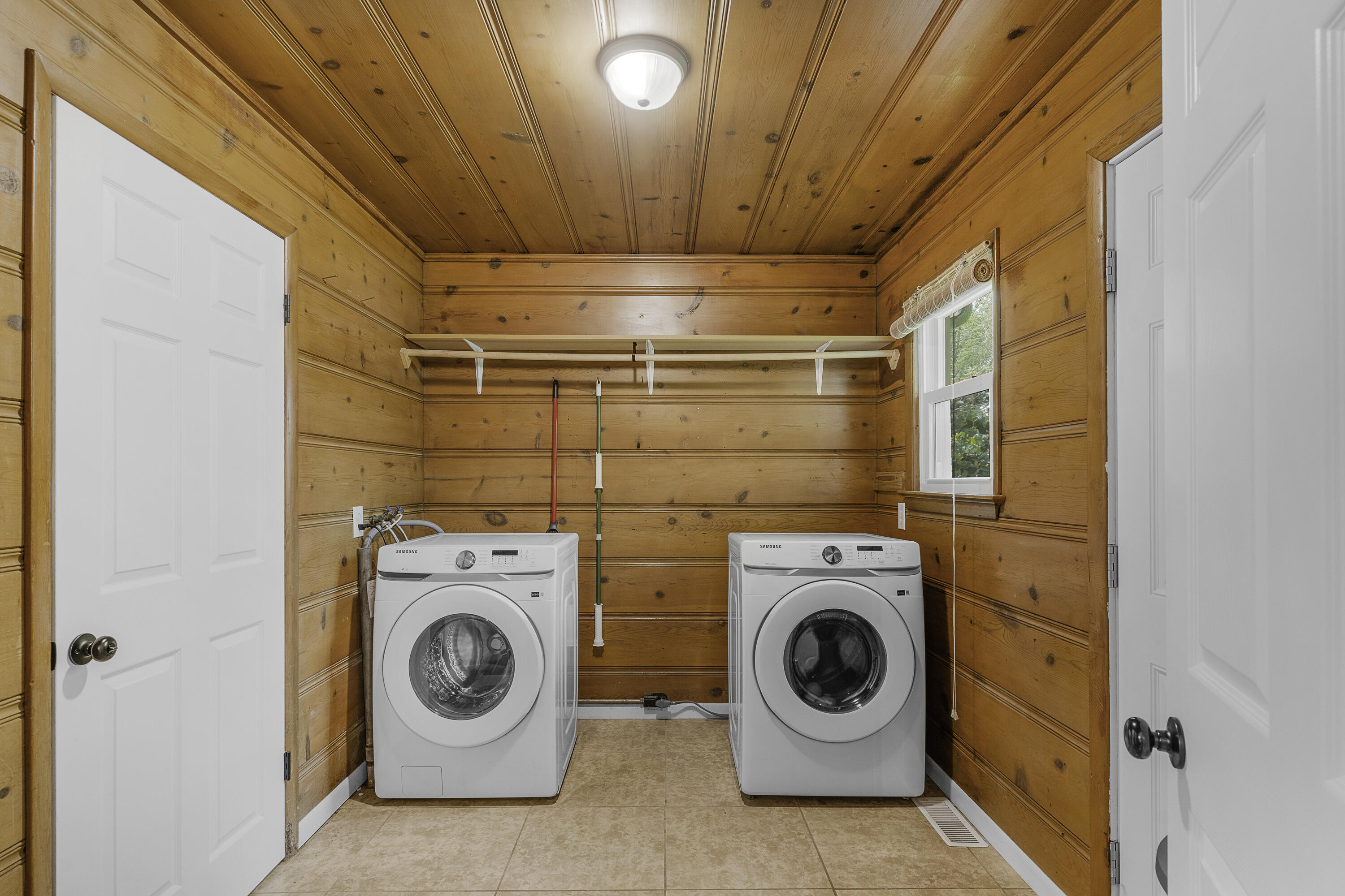 801 West Portland Street Property Photo 13