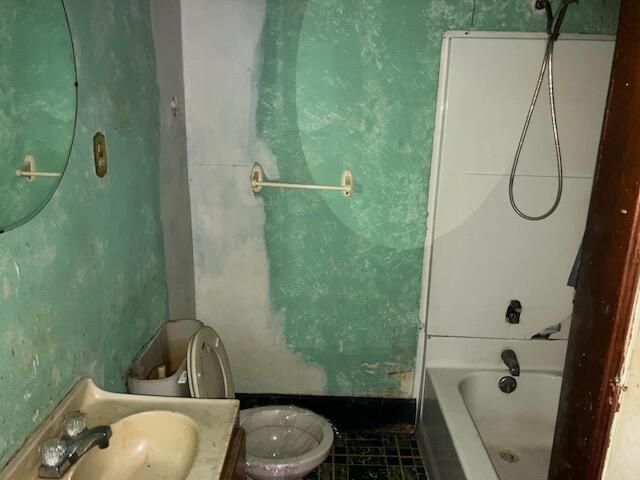 713 West 7th Street Property Photo 12