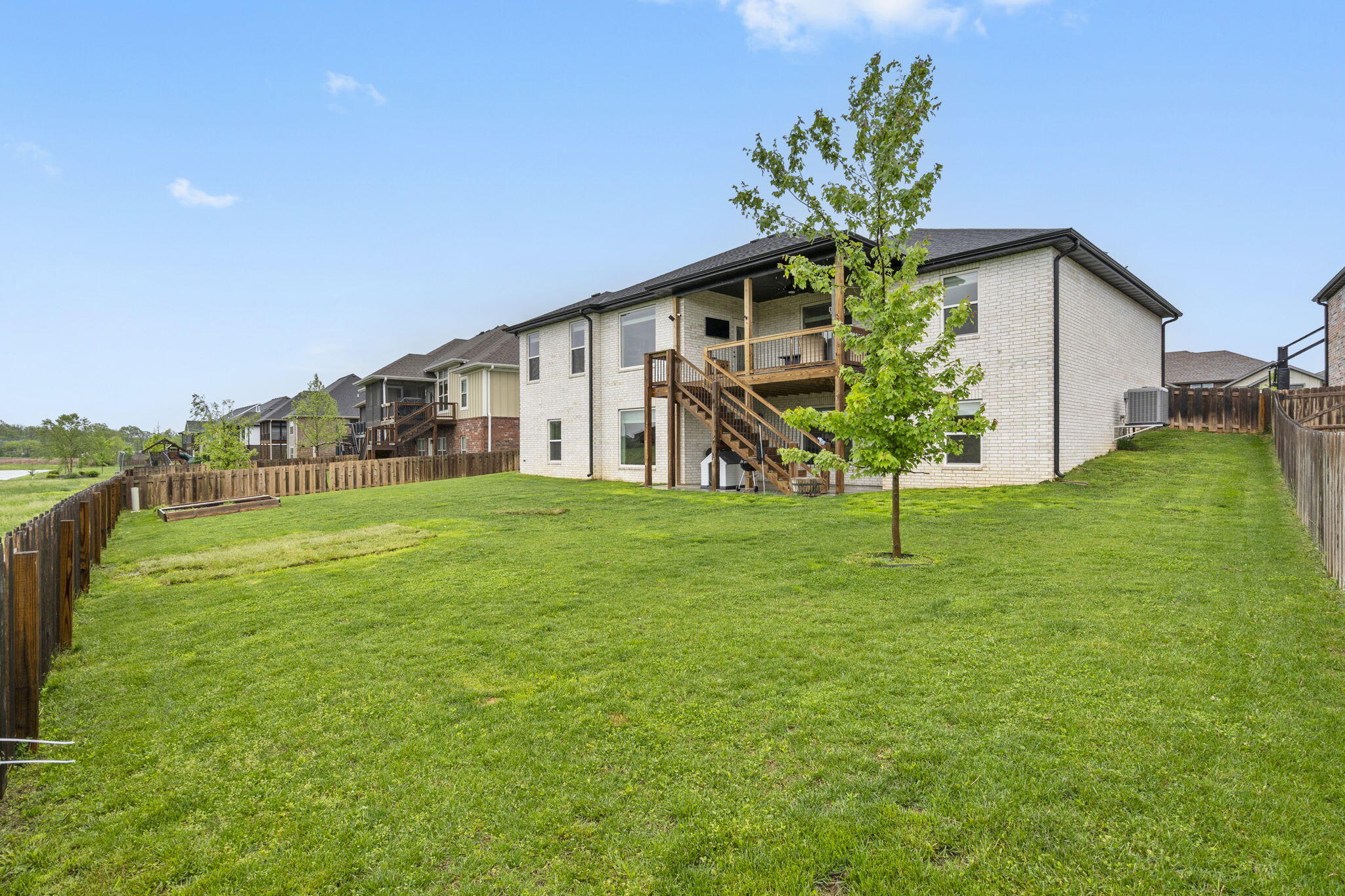 685 North Fox Hill Circle Property Photo 28