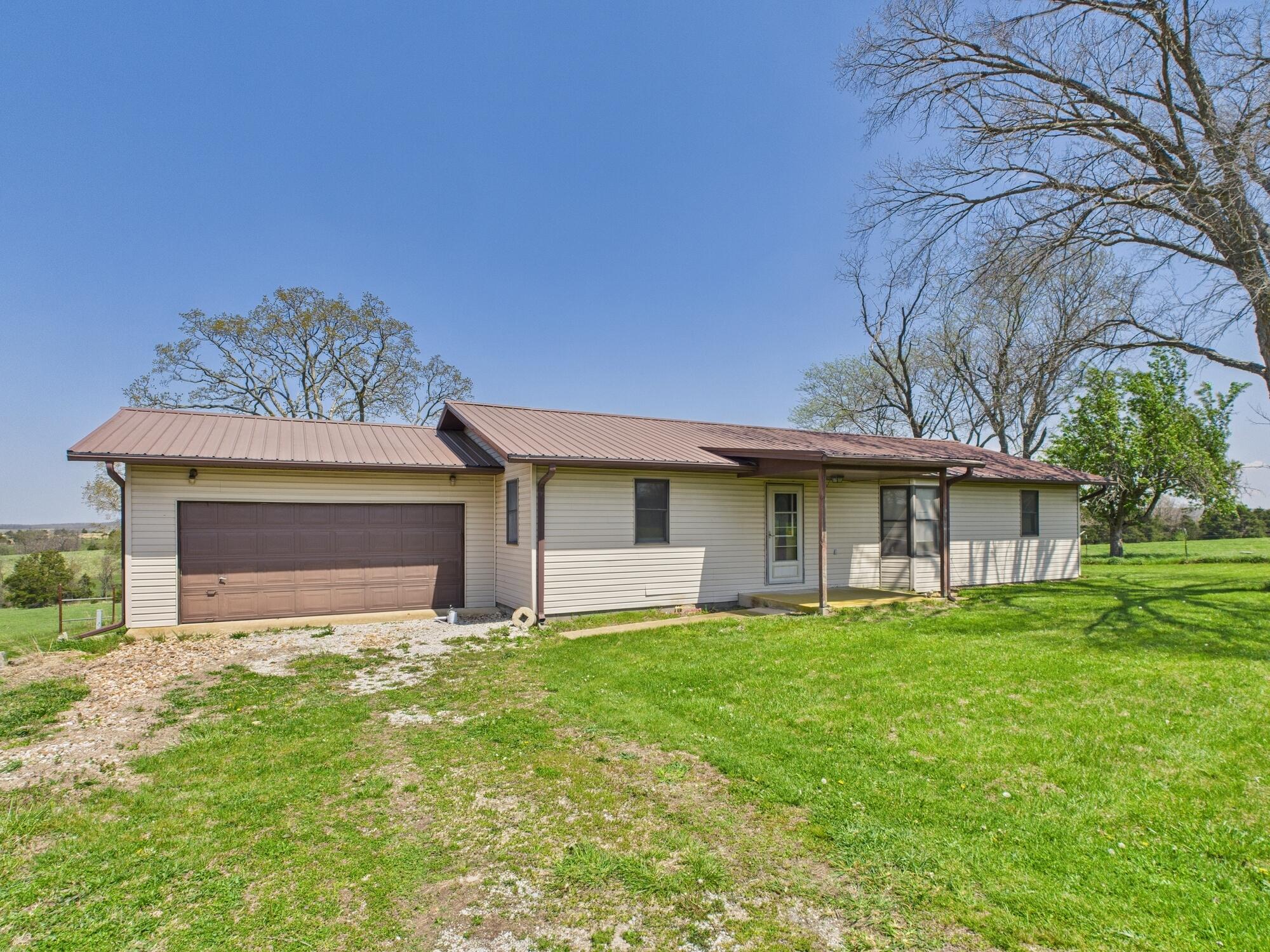 15892 Mellow Drive Property Photo 2