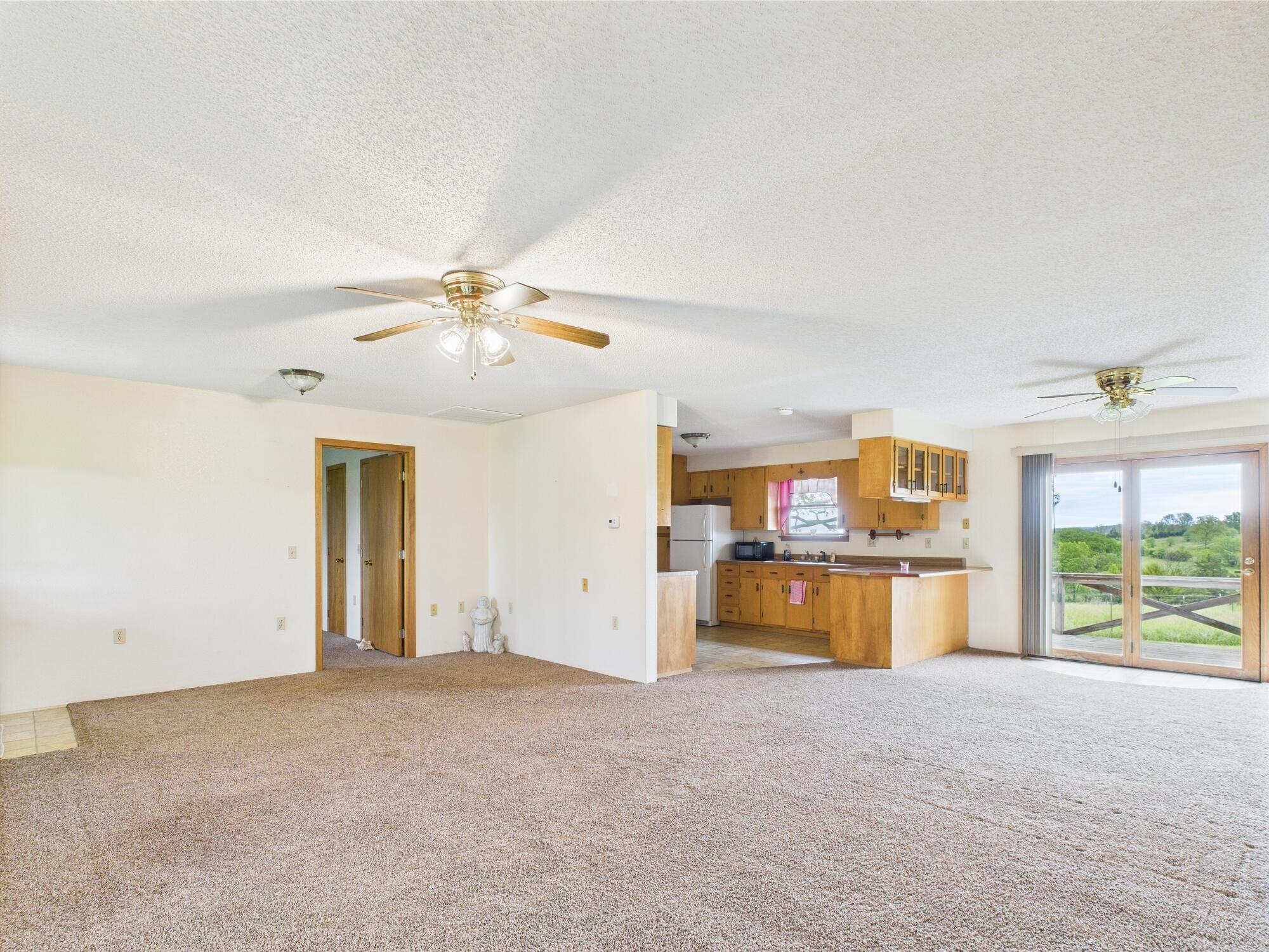 15892 Mellow Drive Property Photo 7