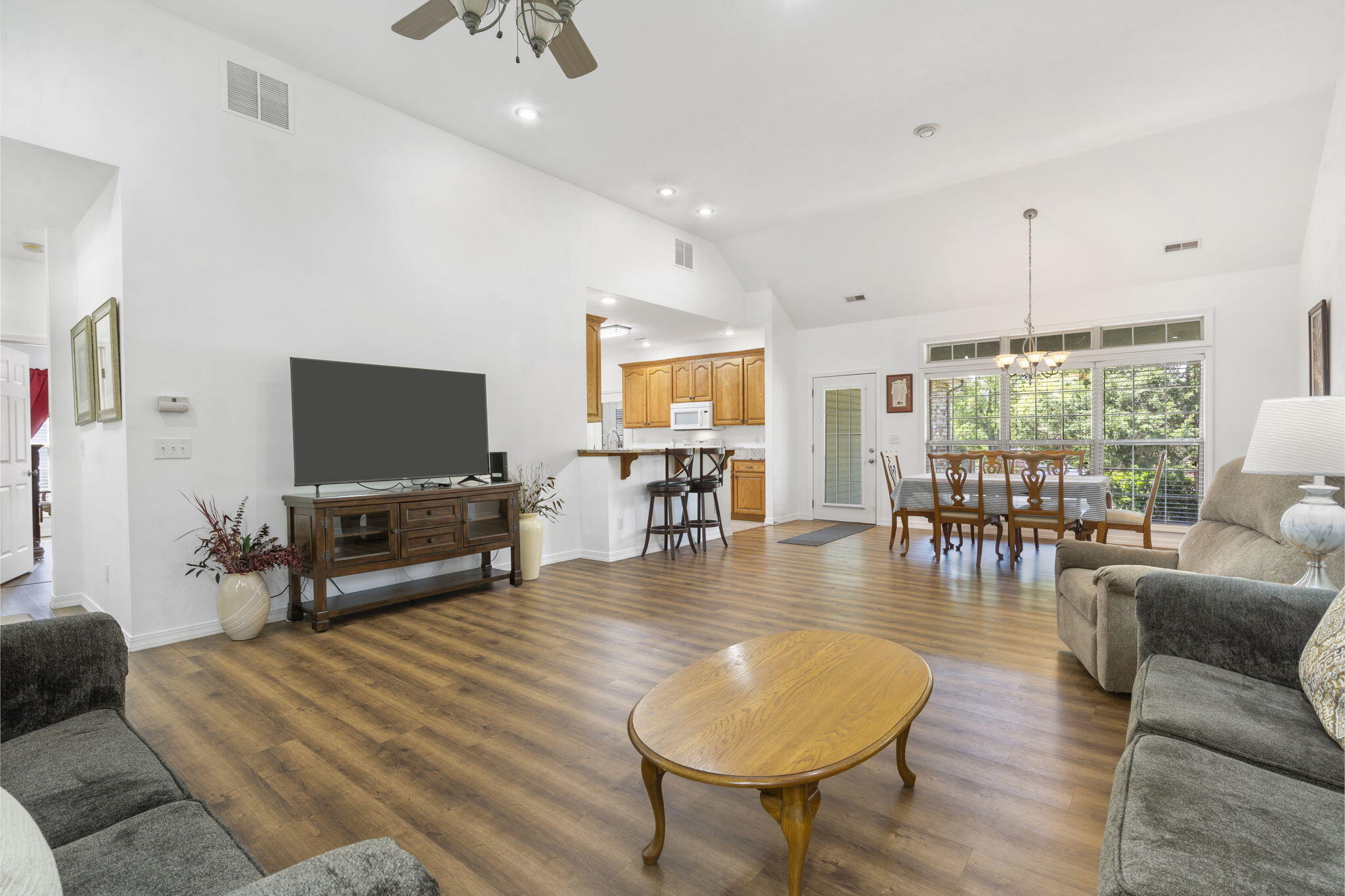 130 Trafalgar Drive Property Photo 13