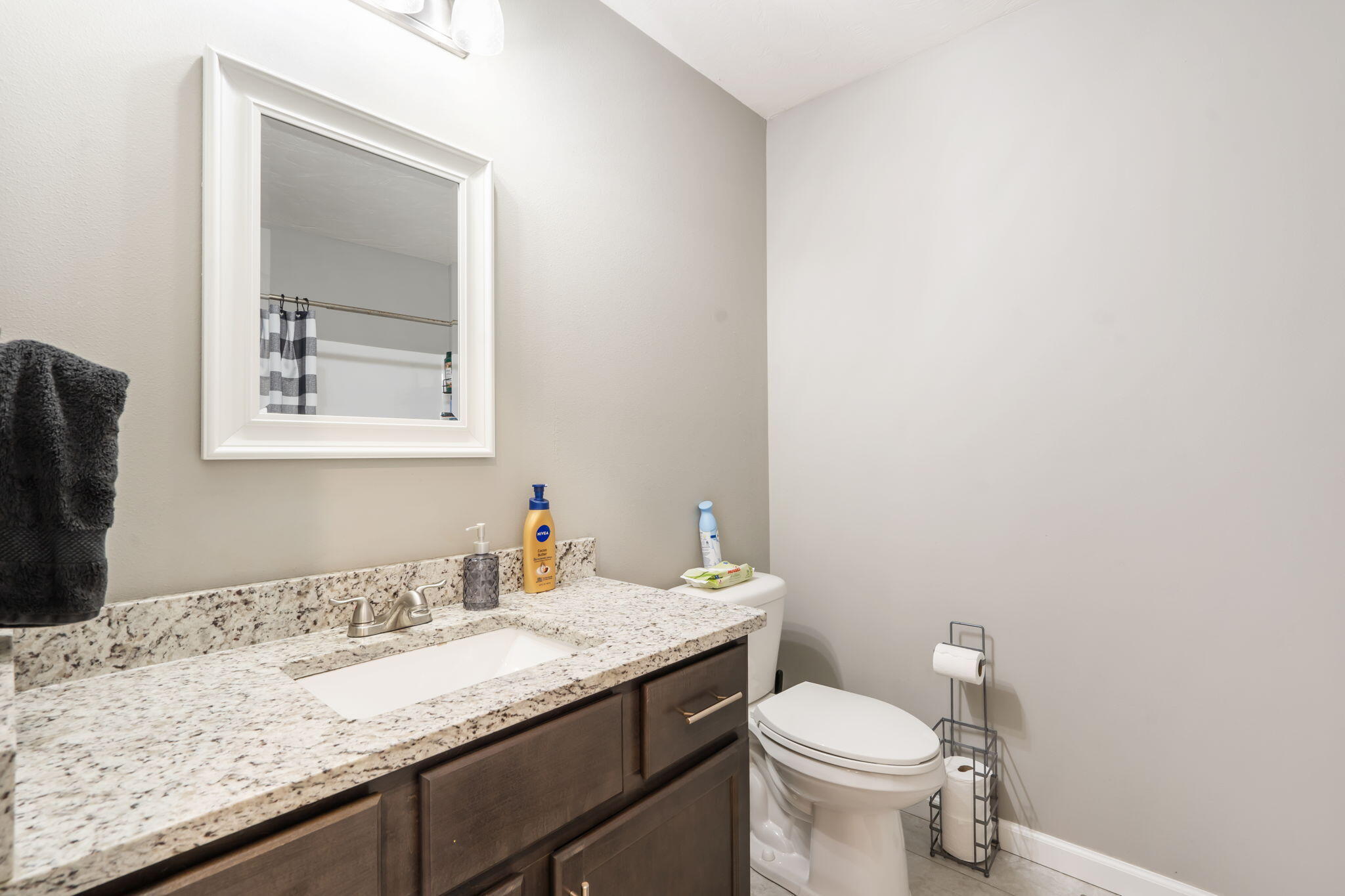 1093 East Lakota Street Property Photo 21