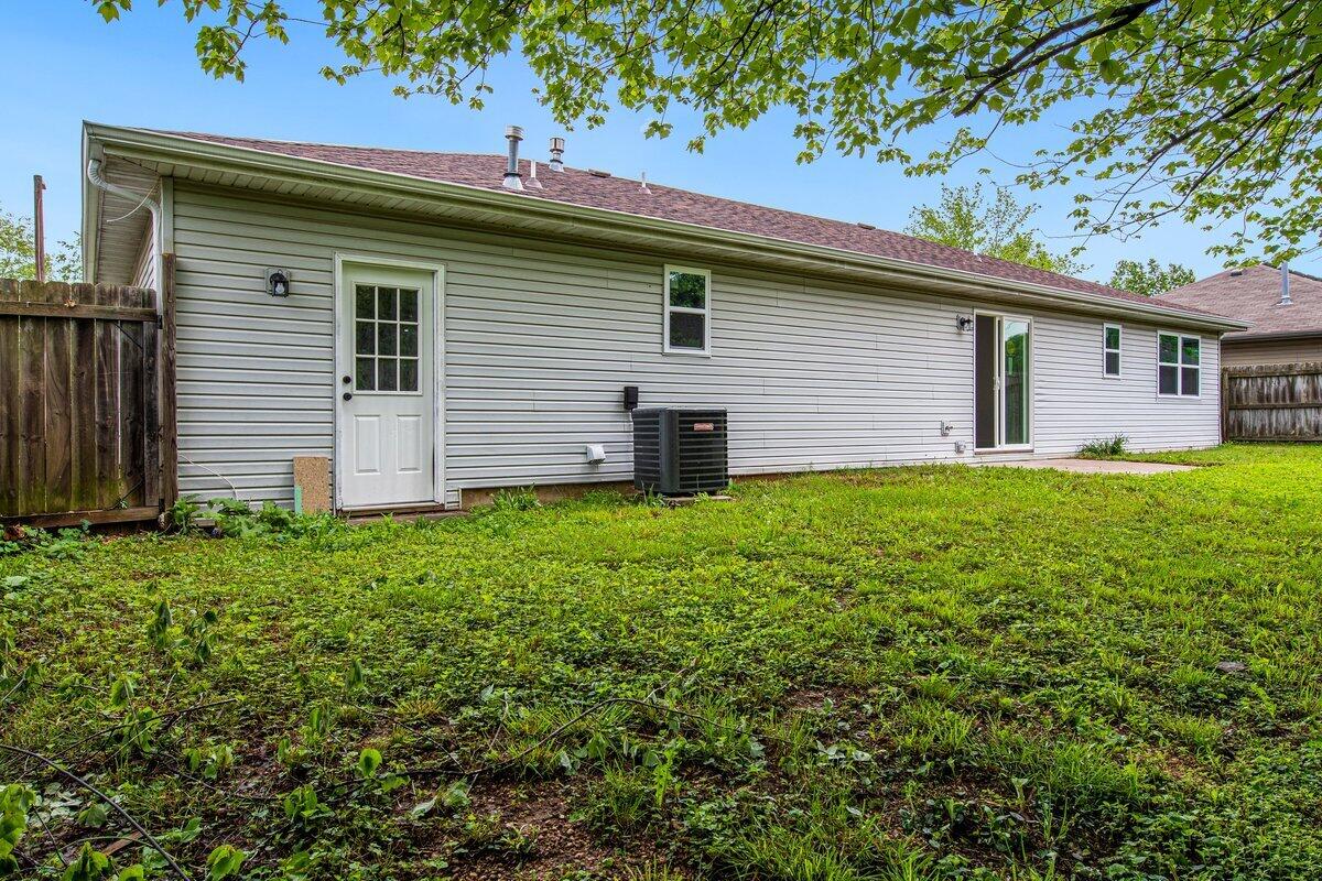 206 West Hunter Drive Property Photo 14