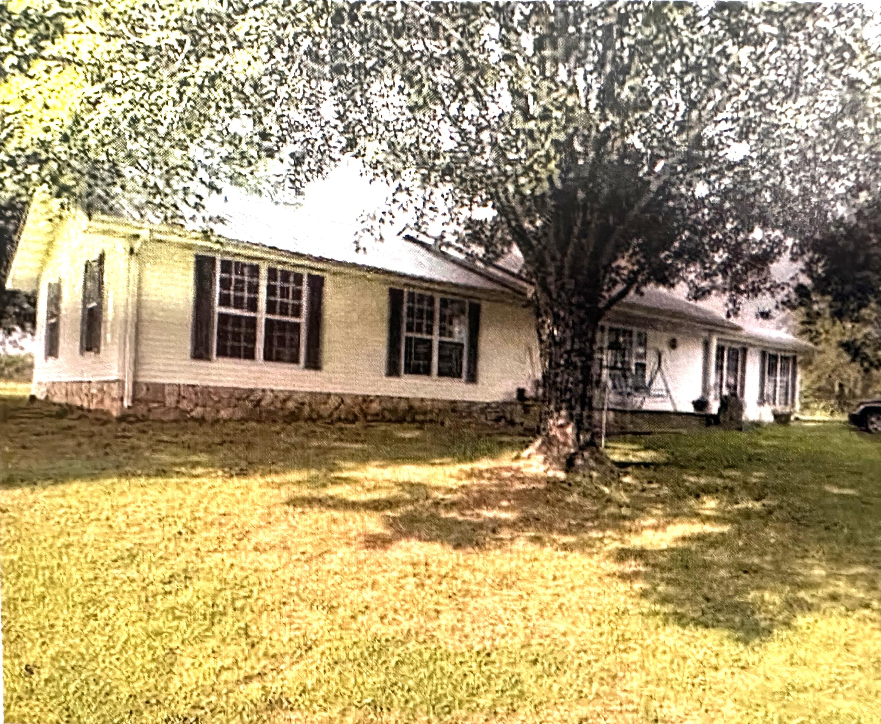 2303 Highway W Property Photo 18