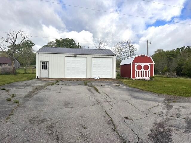 2303 Highway W Property Photo 19