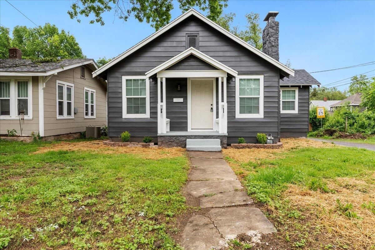 532 South Fort Avenue Property Photo 2